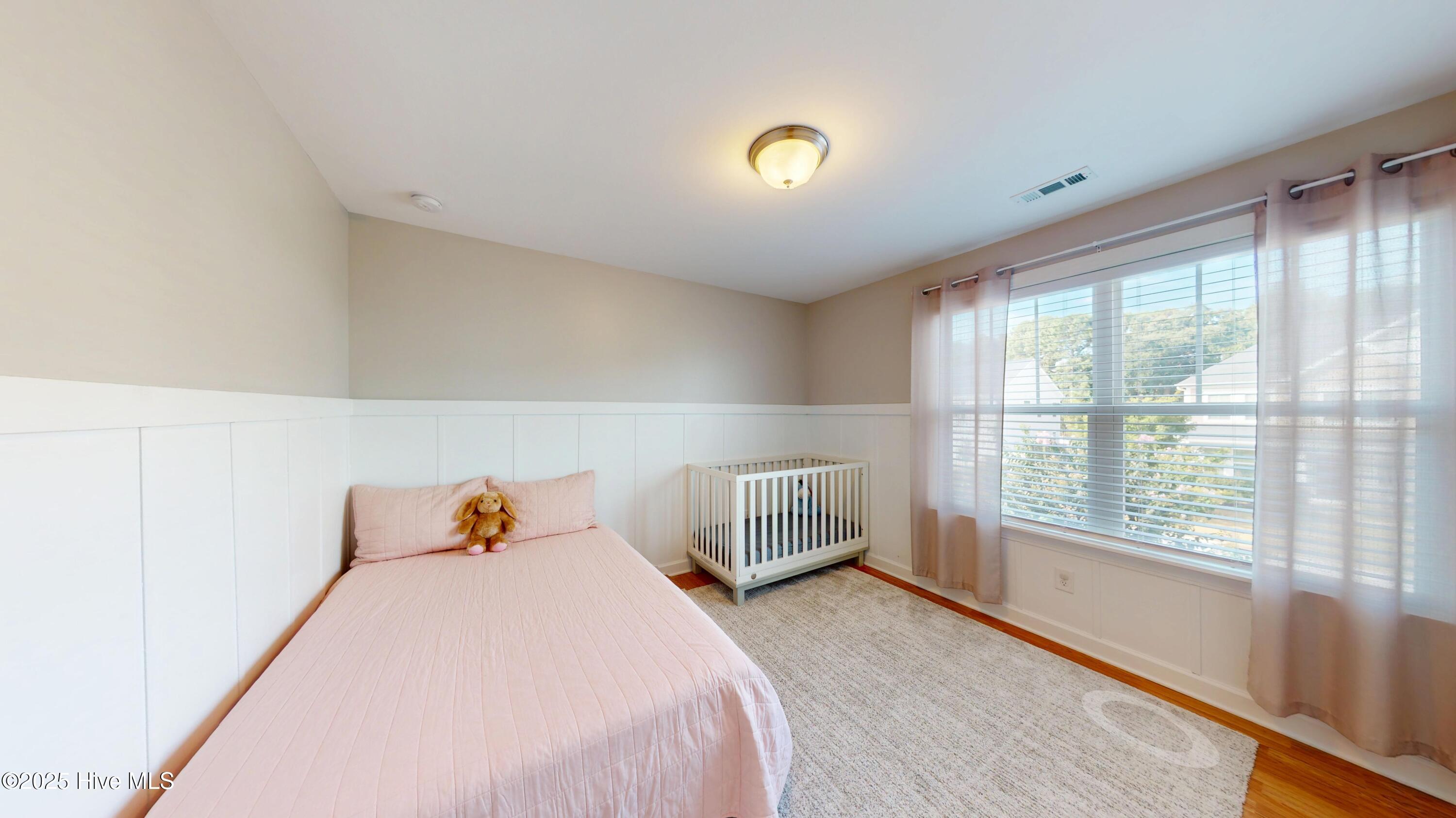 100526795 | Photo 64