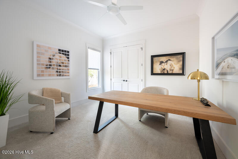 100554791 | Photo 11