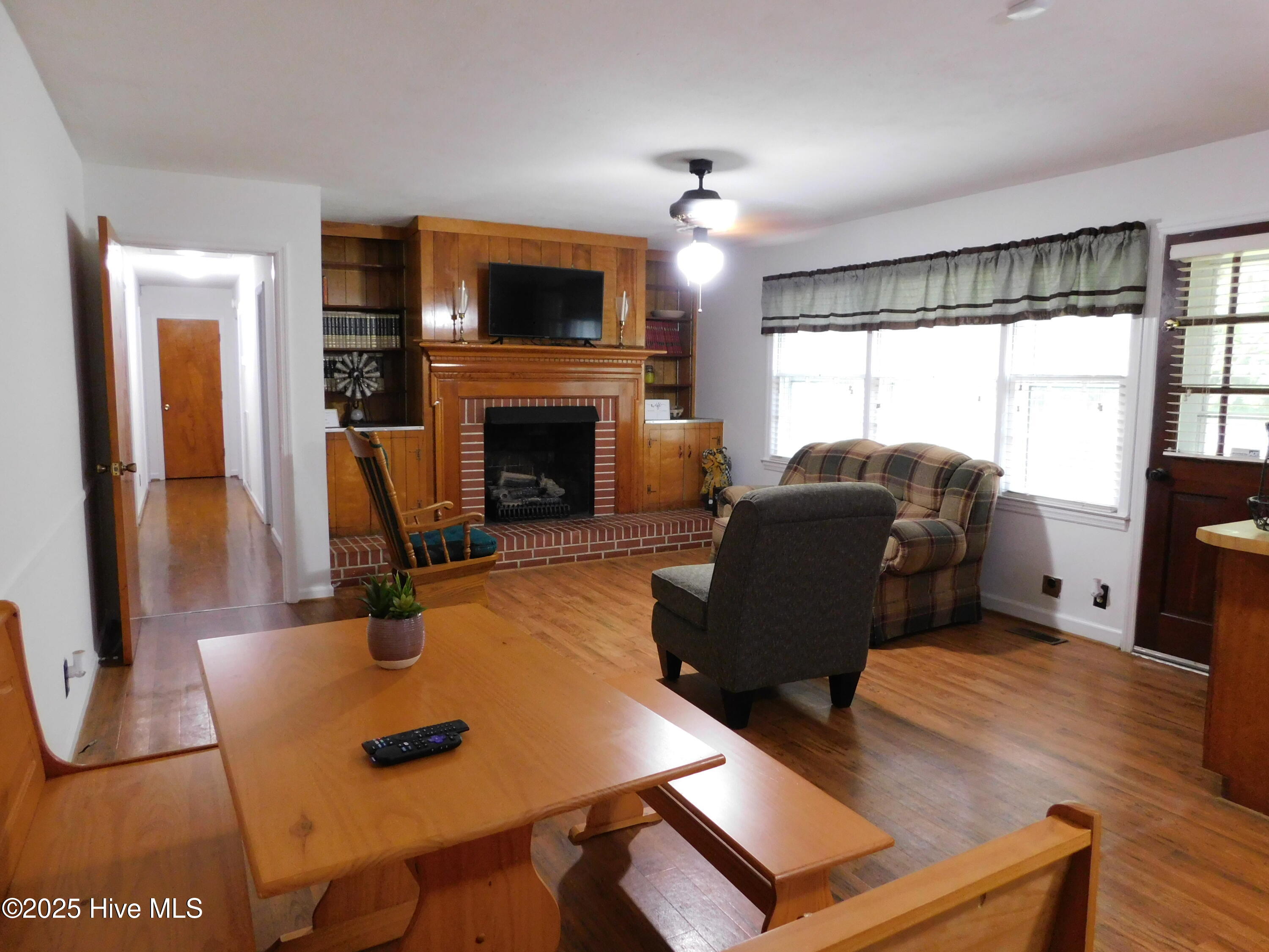 Homes for sale in Mc Coll, SC | 404 N Marlboro St, Mc Coll, SC 29570 | MLS# 100507382