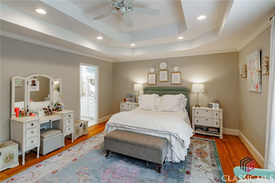 1060 Woodhollow Lane