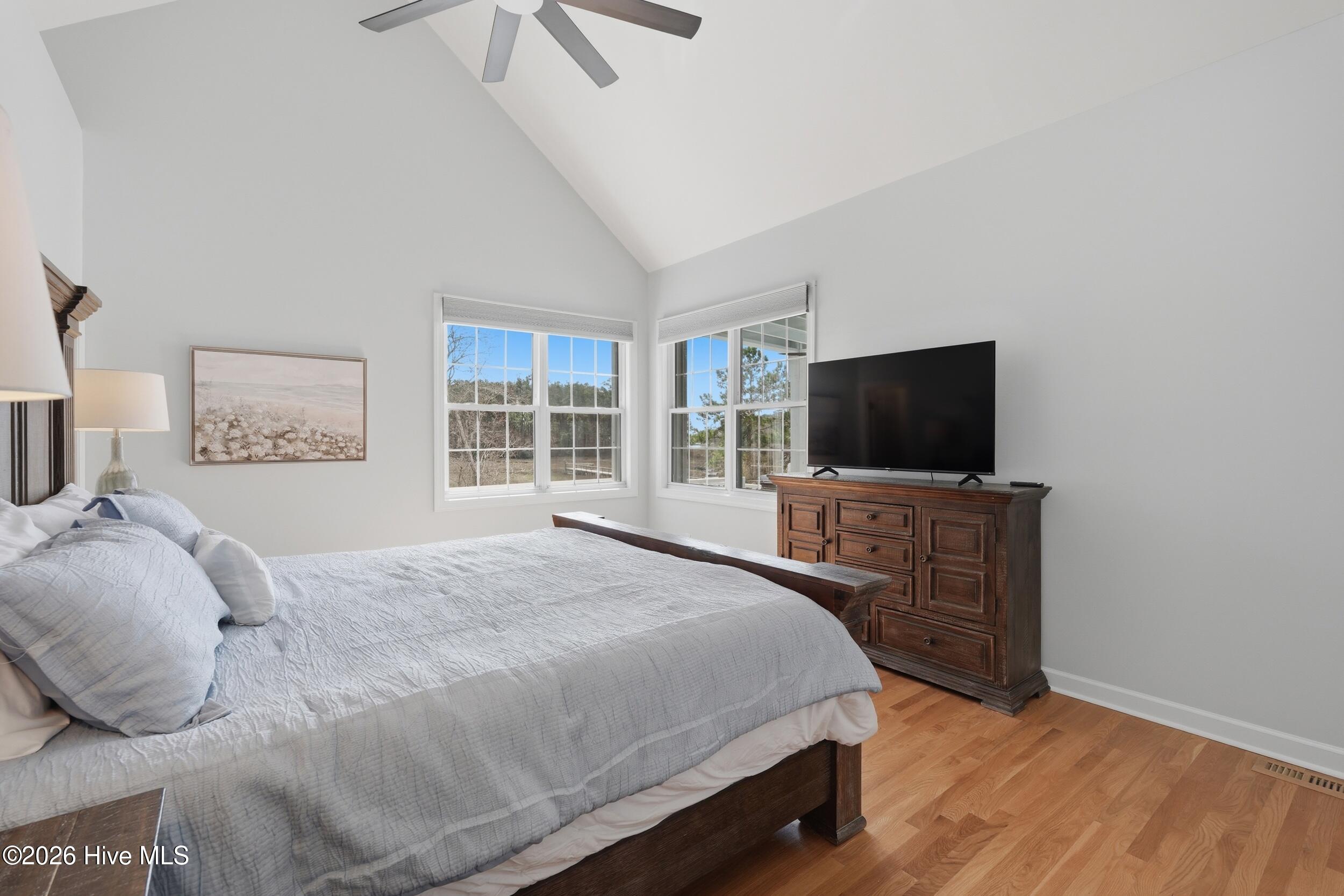 100559694 | Photo 22