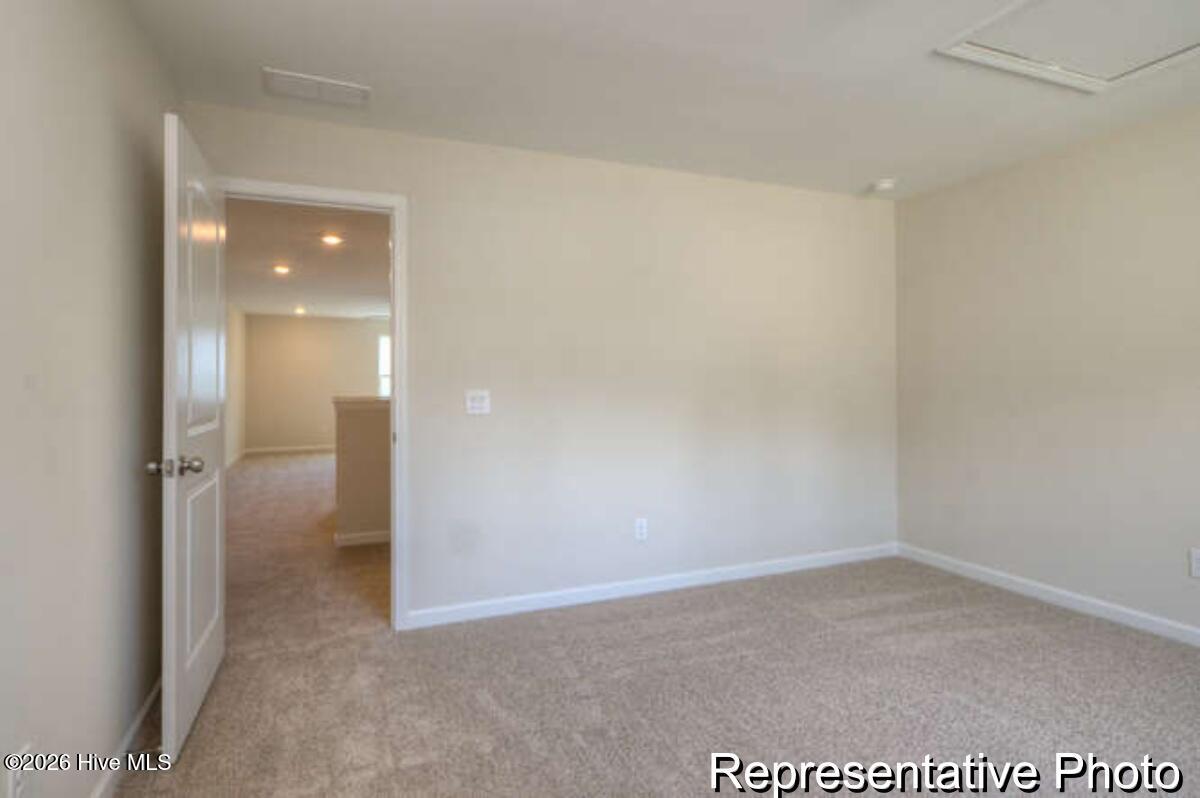 100563707 | Photo 35