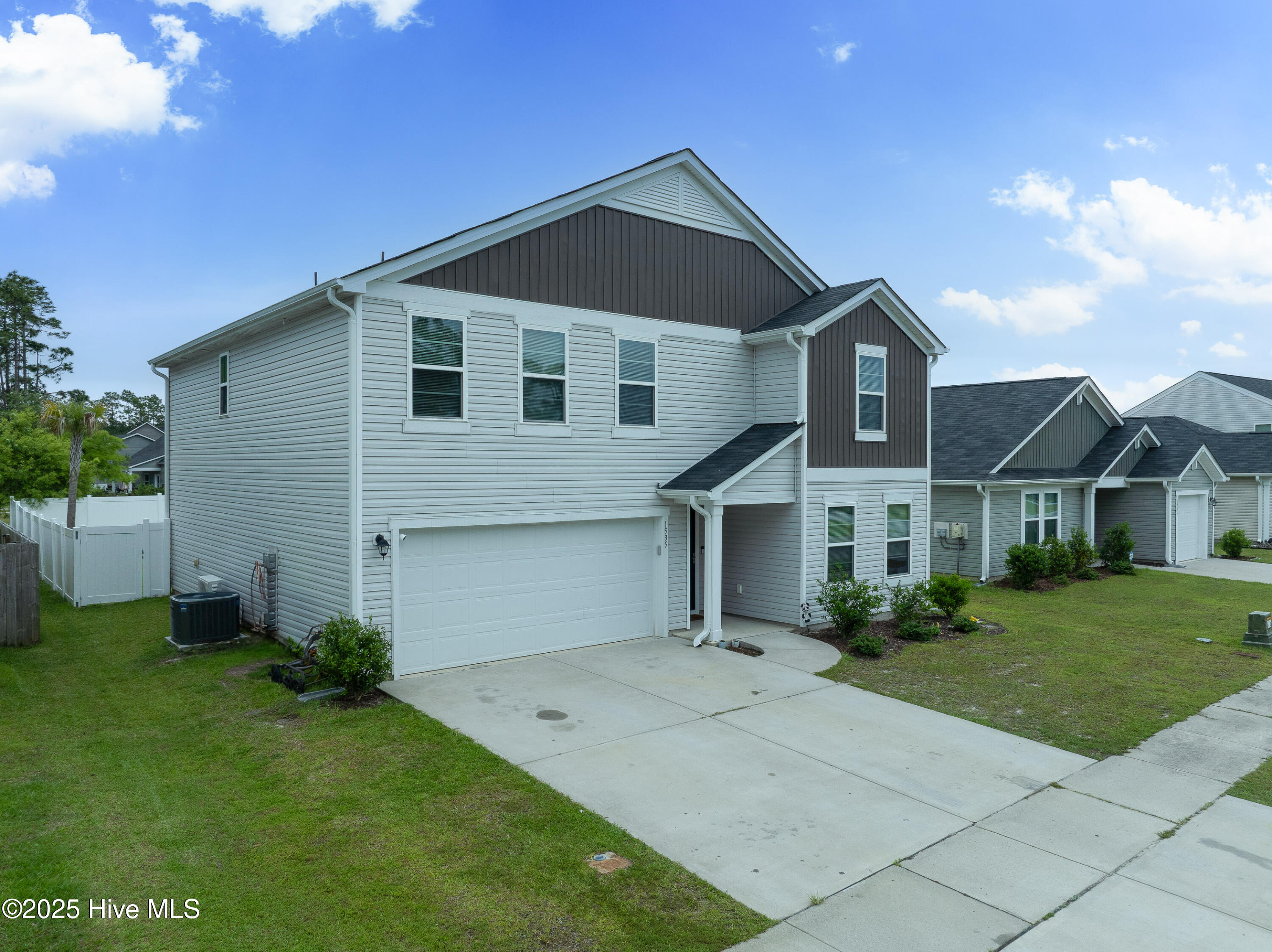 100510114 | Photo 26