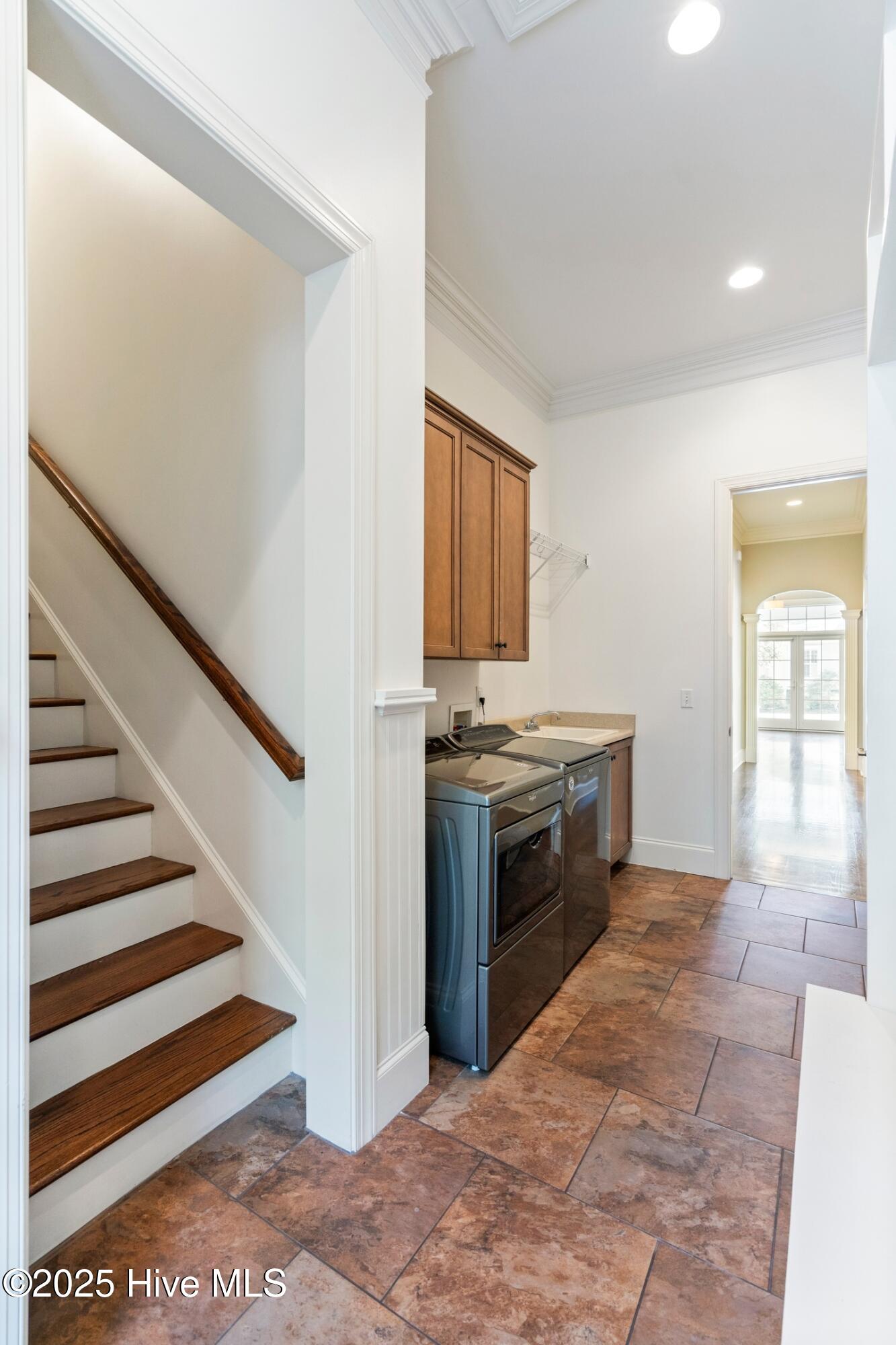 100537551 | Photo 40