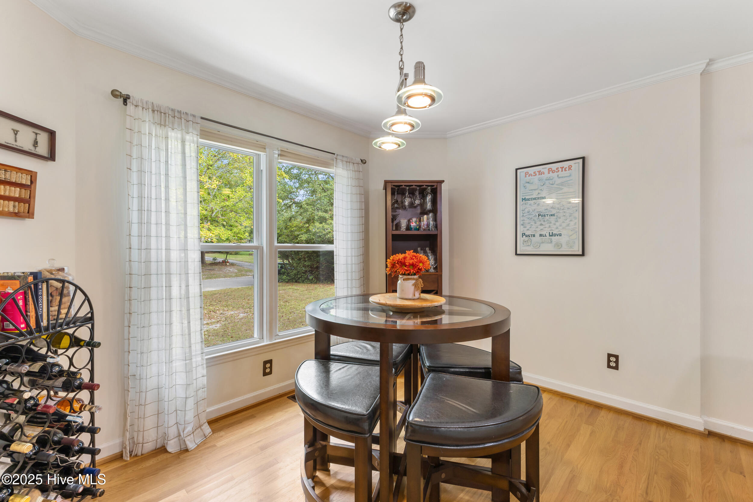 100533907 | Photo 13