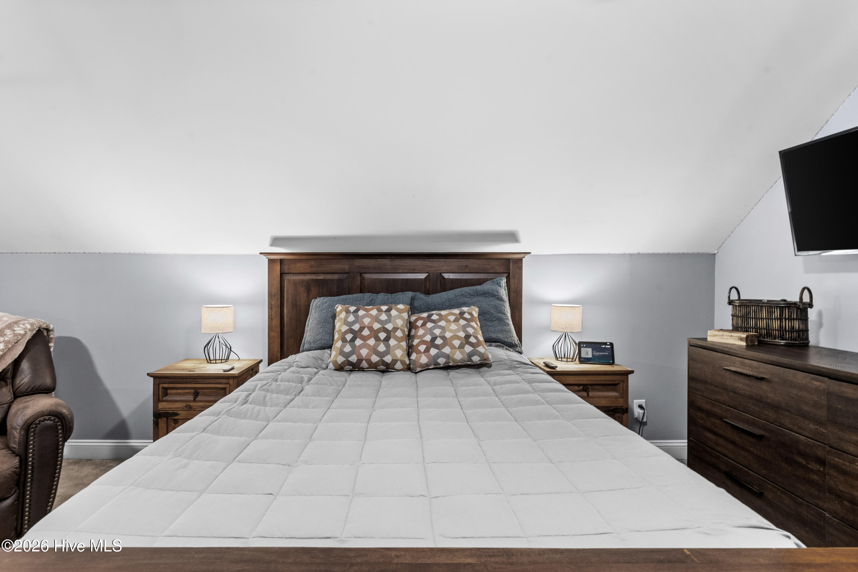 100550440 | Photo 48