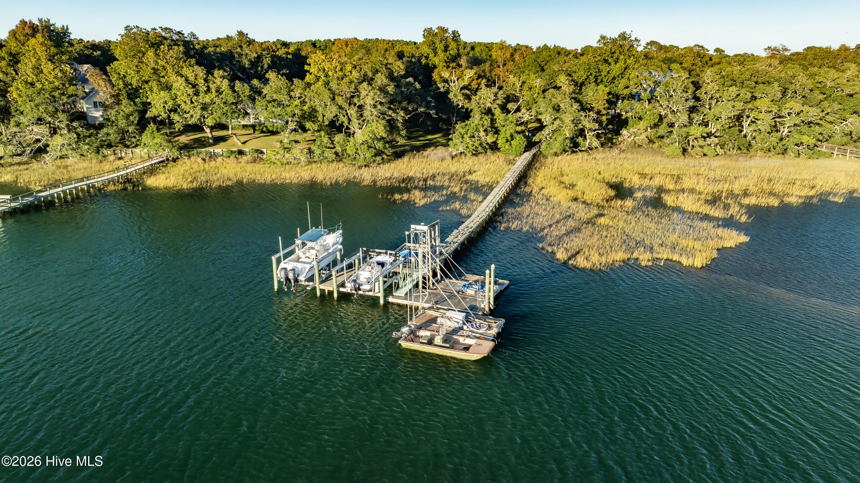 100563233 | Photo 21