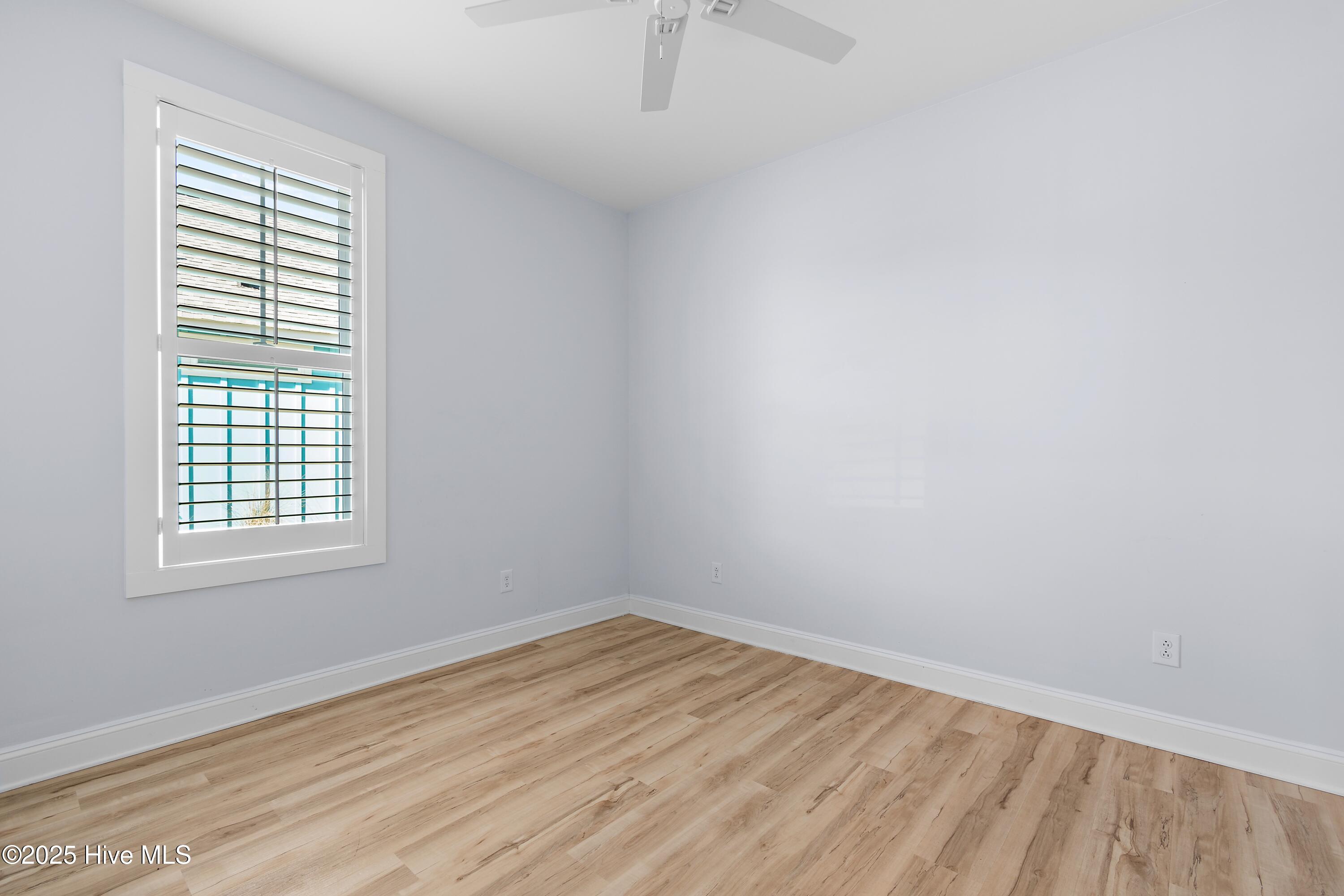 100541024 | Photo 31