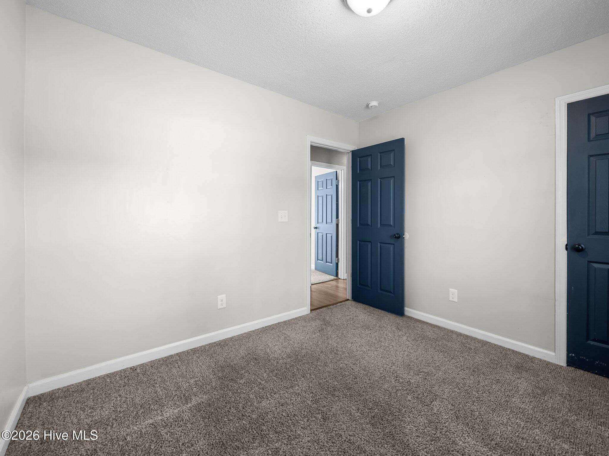 100557108 | Photo 11