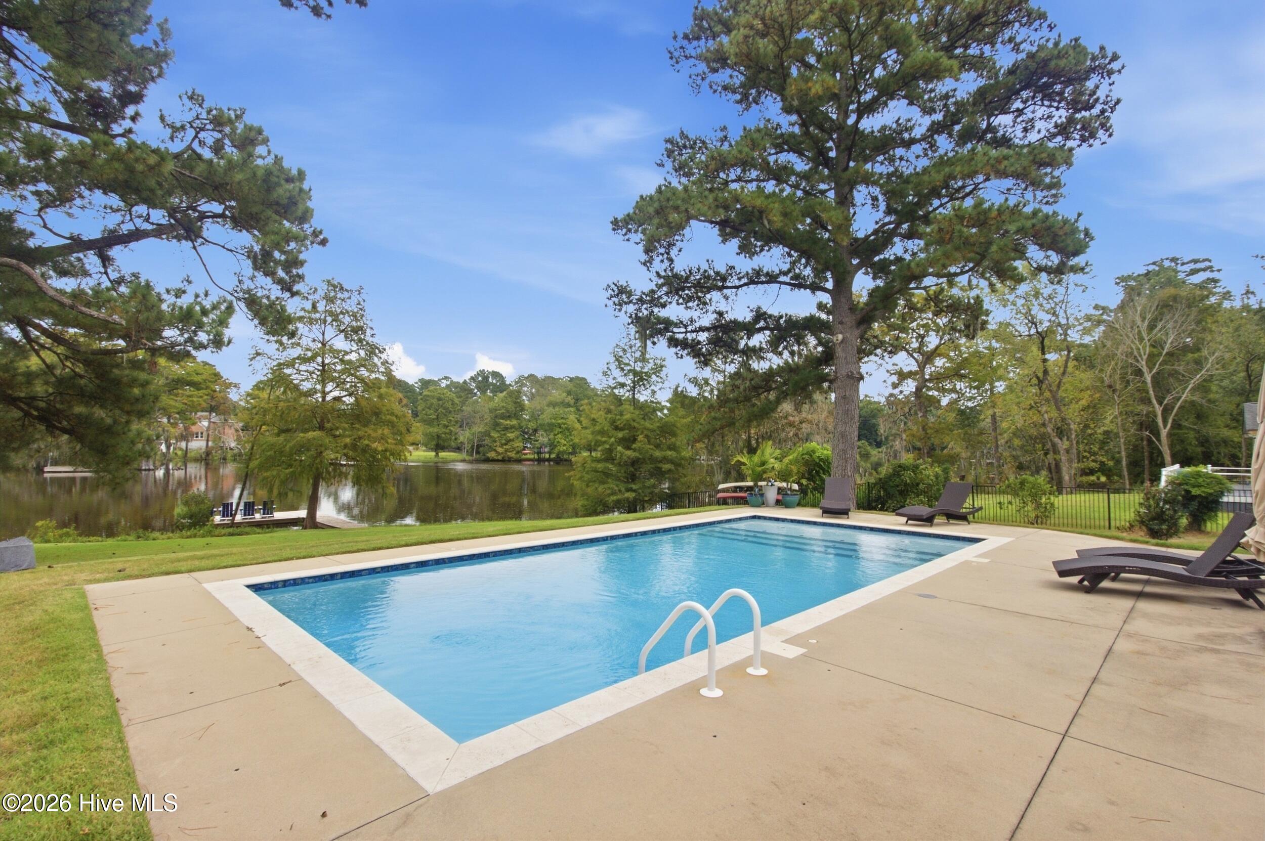 602 W Wilson Creek Drive,Trent Woods