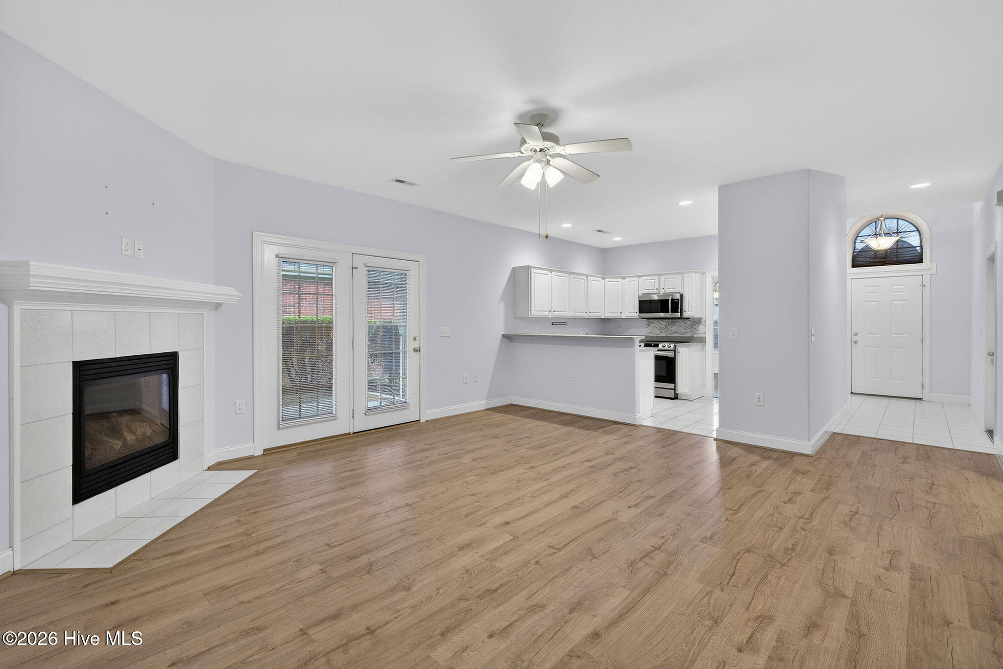 100561497 | Photo 17