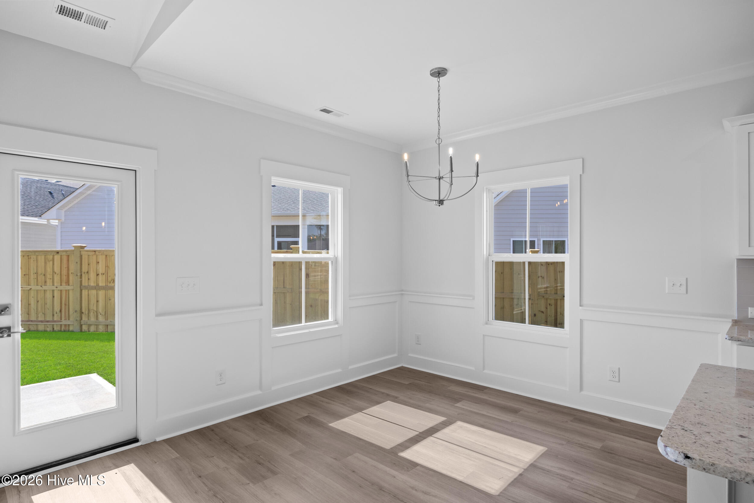 100551079 | Photo 20