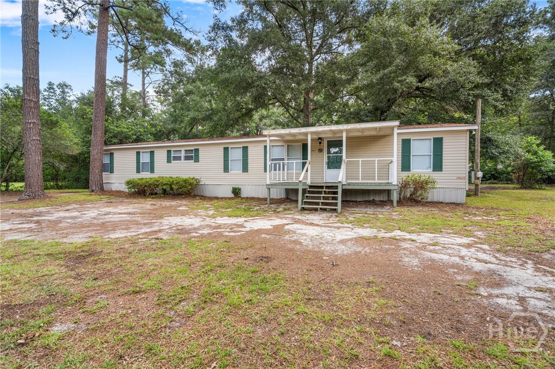 Homes for sale in Guyton, GA | 101 Brandi Ln, Guyton, GA 31312 | MLS# SA360625
