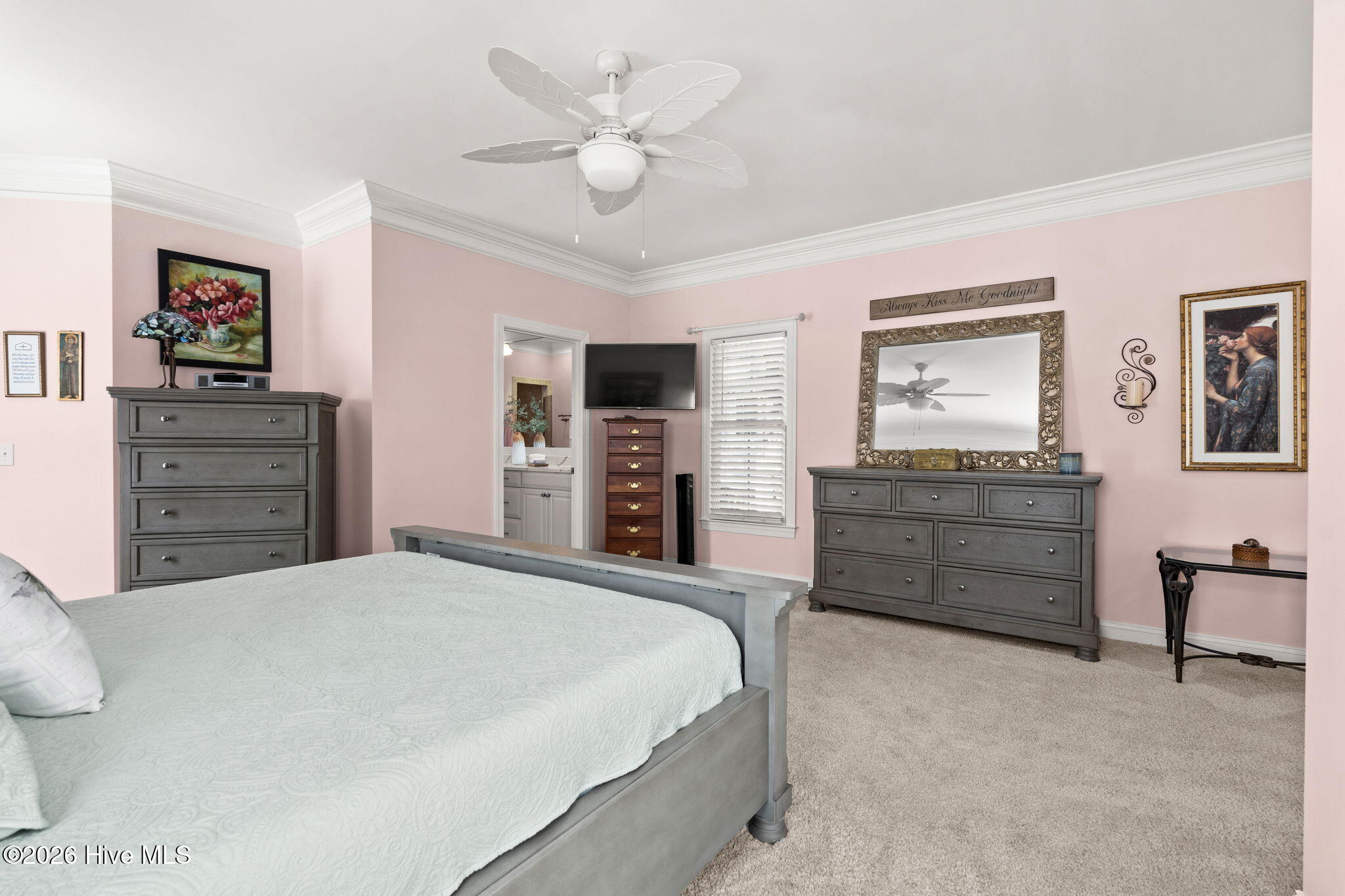 100563336 | Photo 22