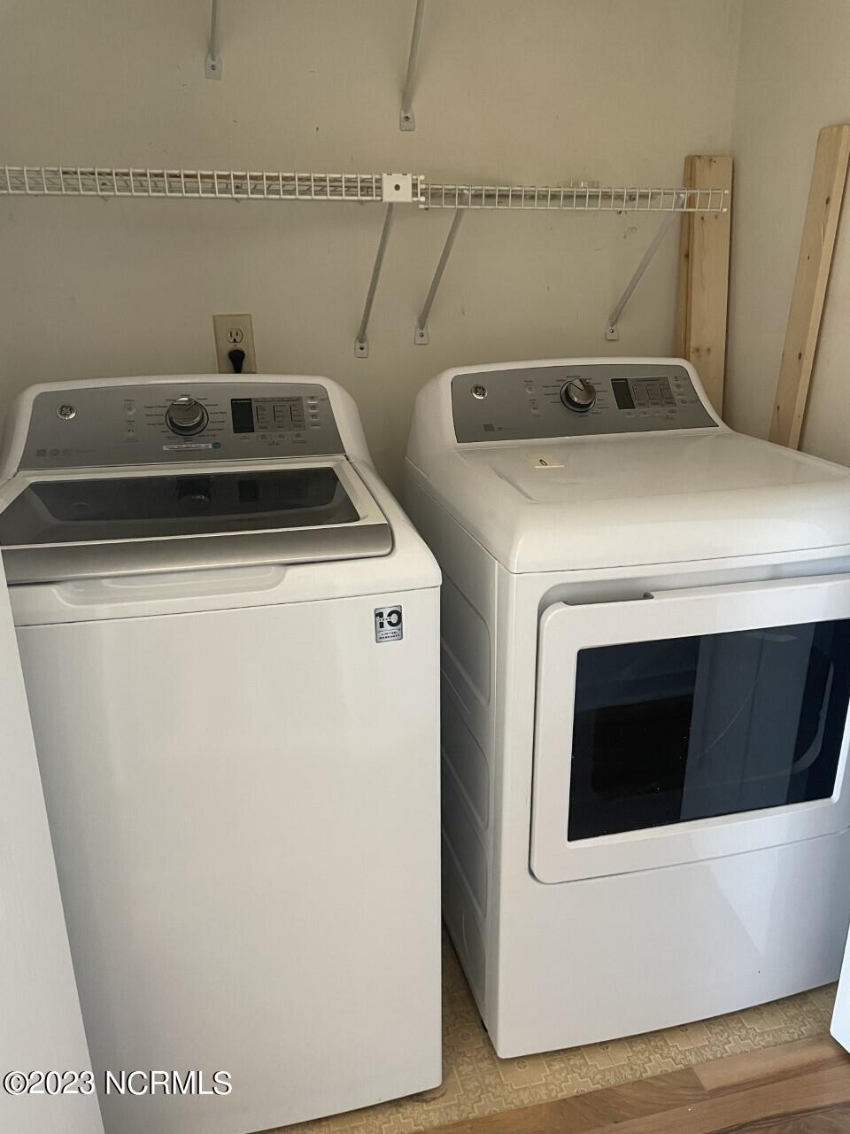 100563769 | Photo 19