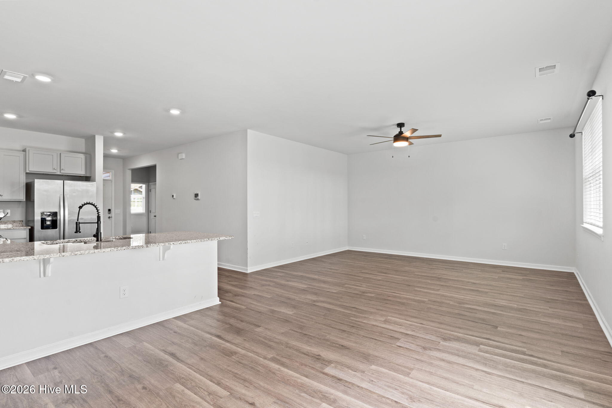 100556458 | Photo 13