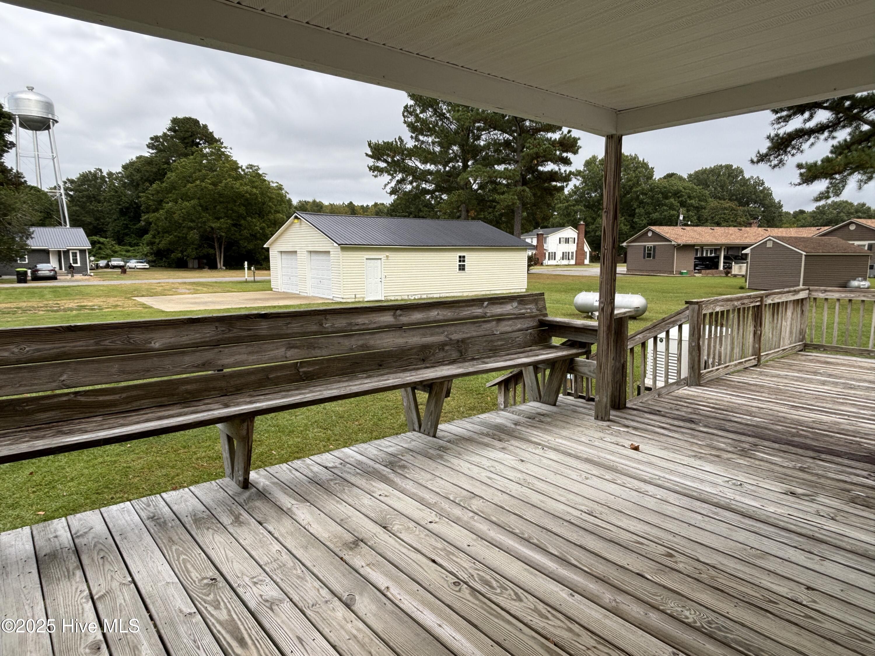 Covered Porch & Deck