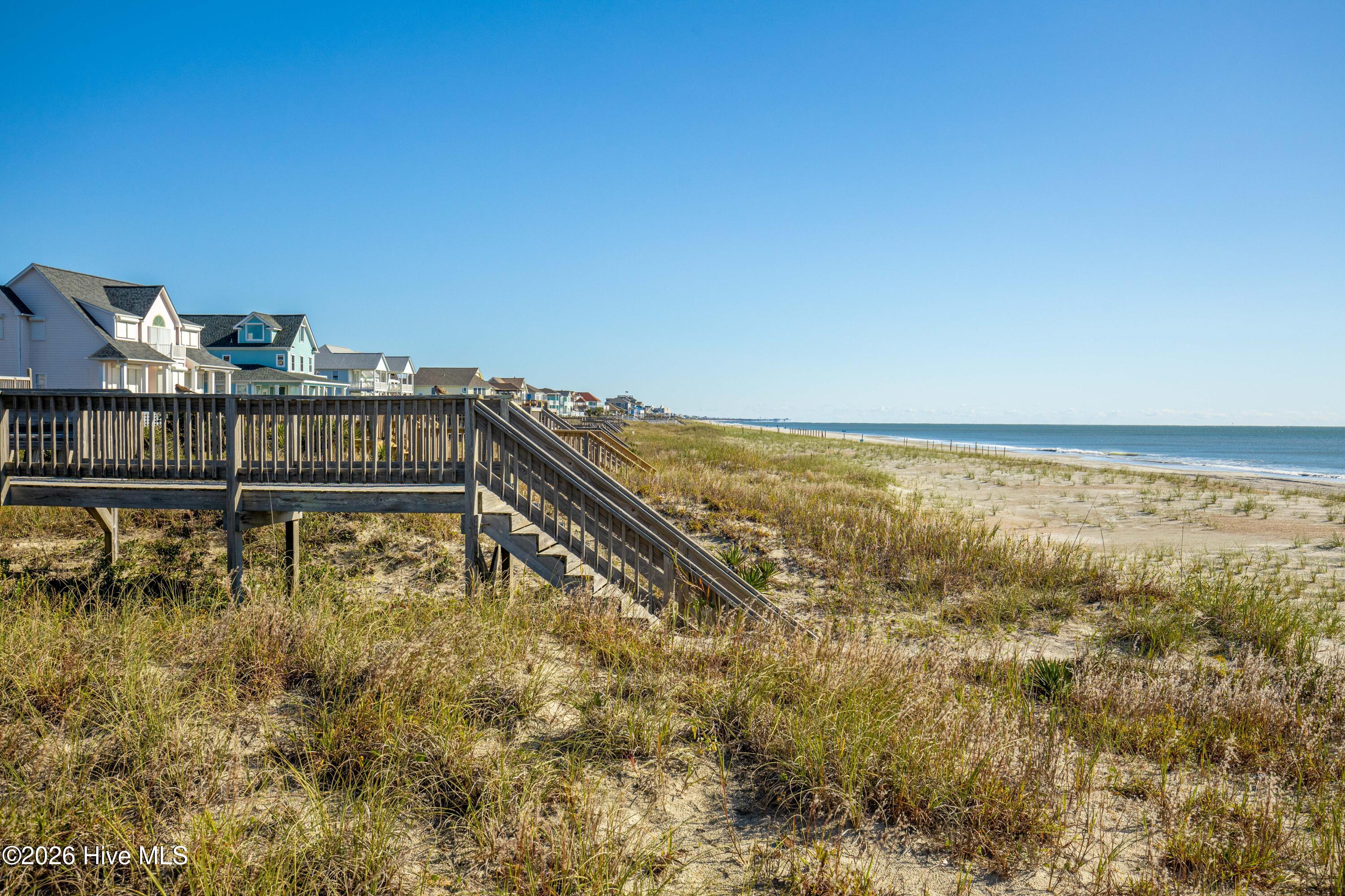 100567463 | Photo 72