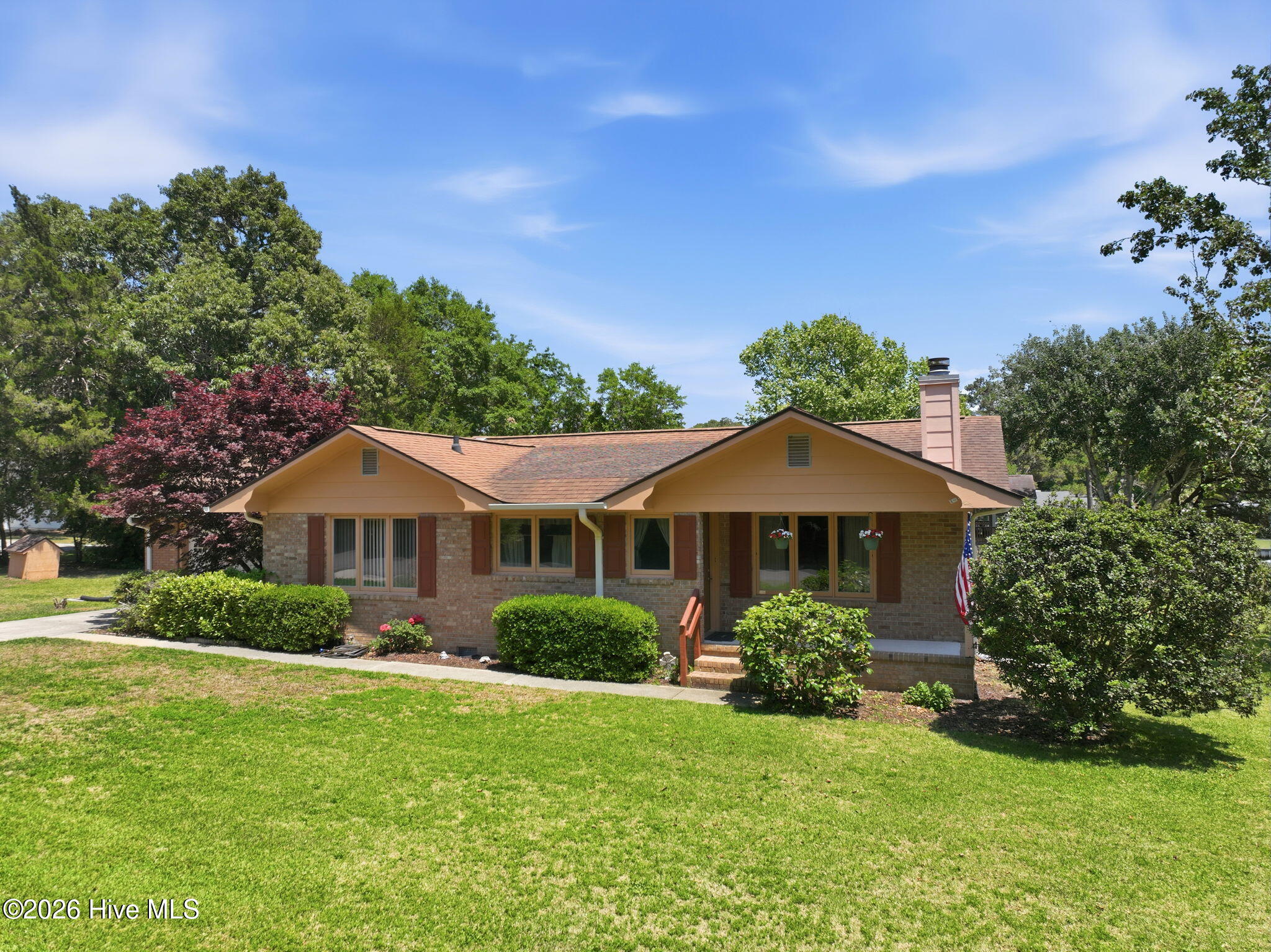 319 Holly Lane,Newport