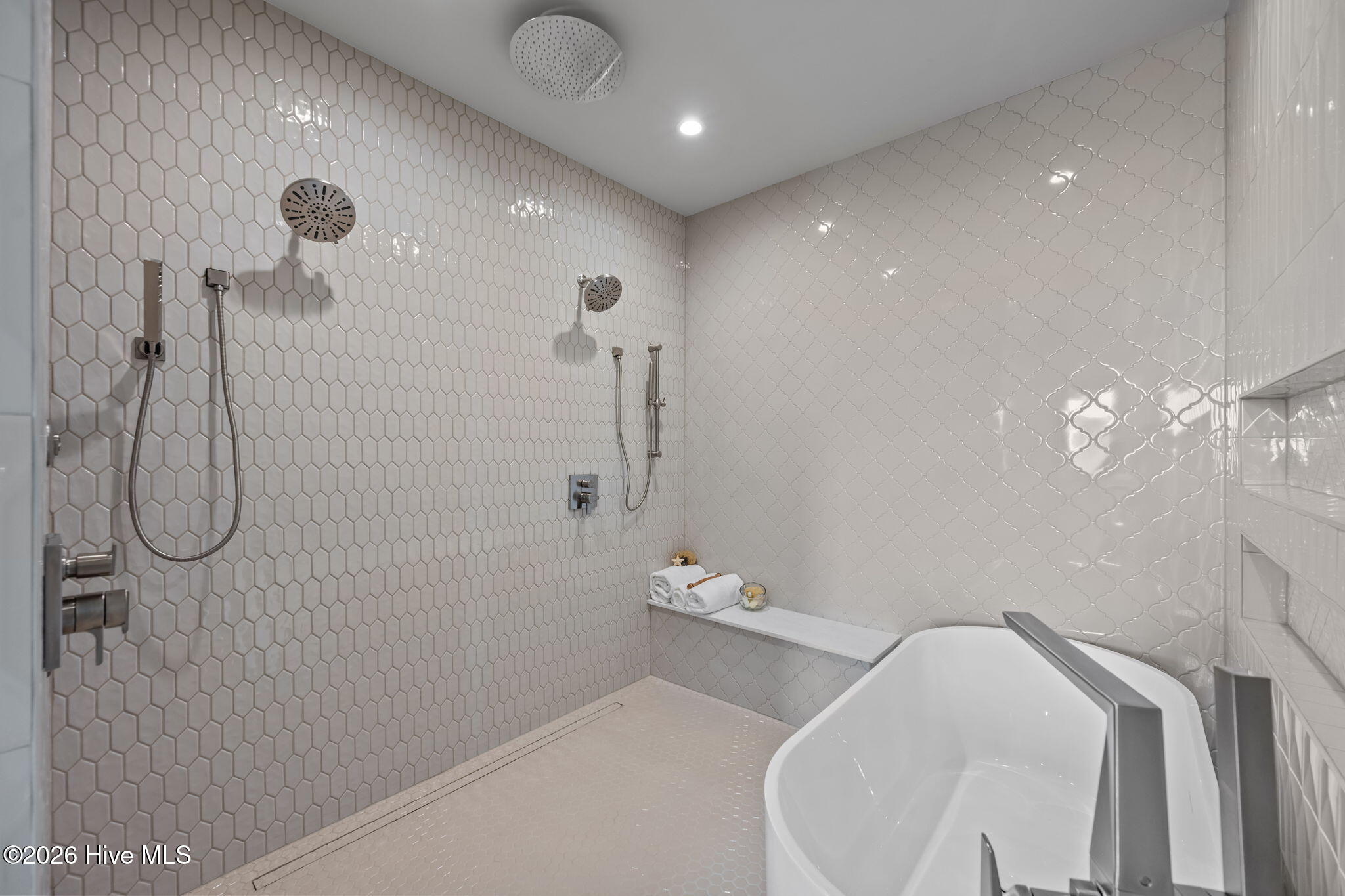 100552191 | Photo 78