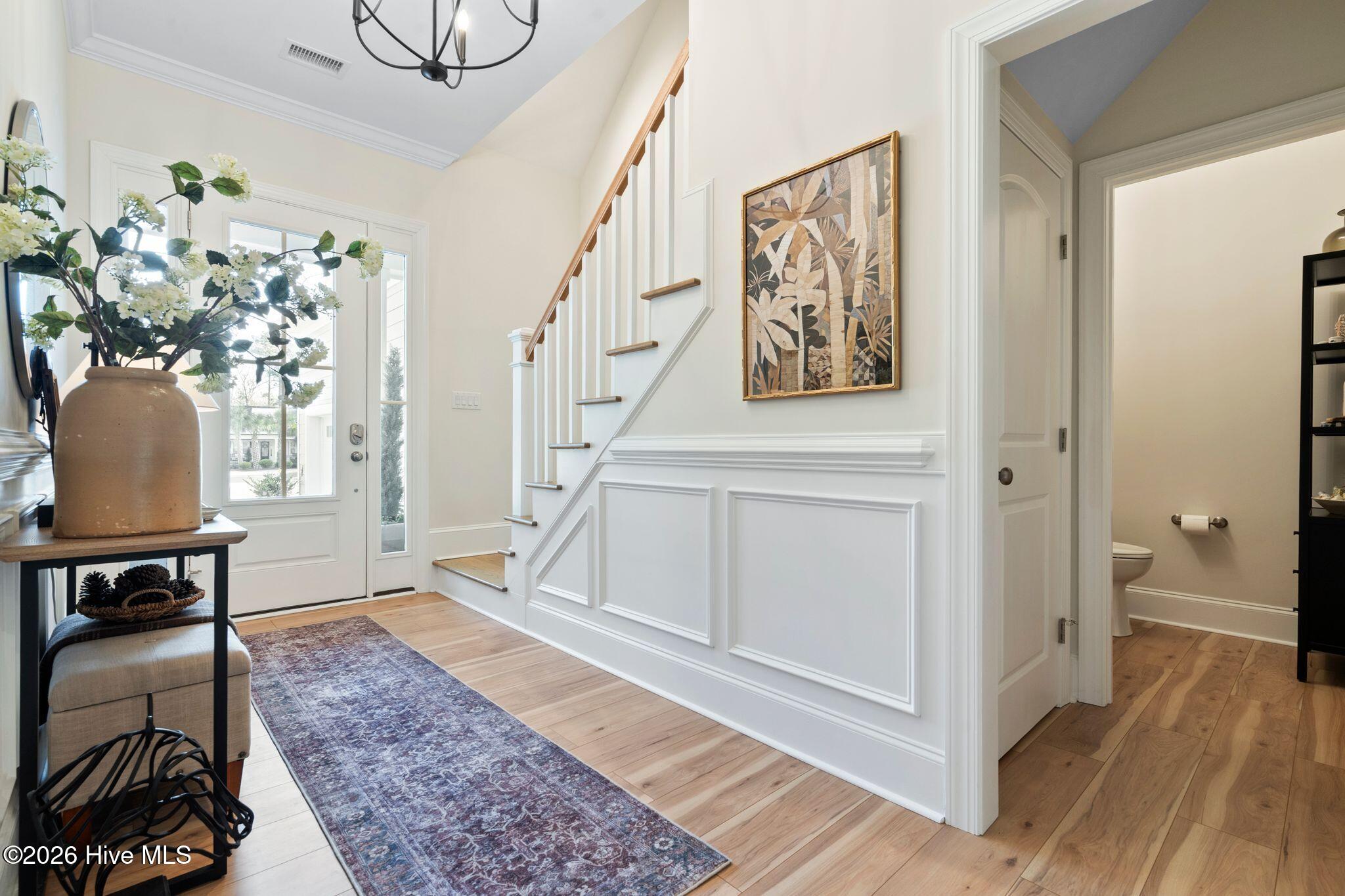 100551668 | Photo 13