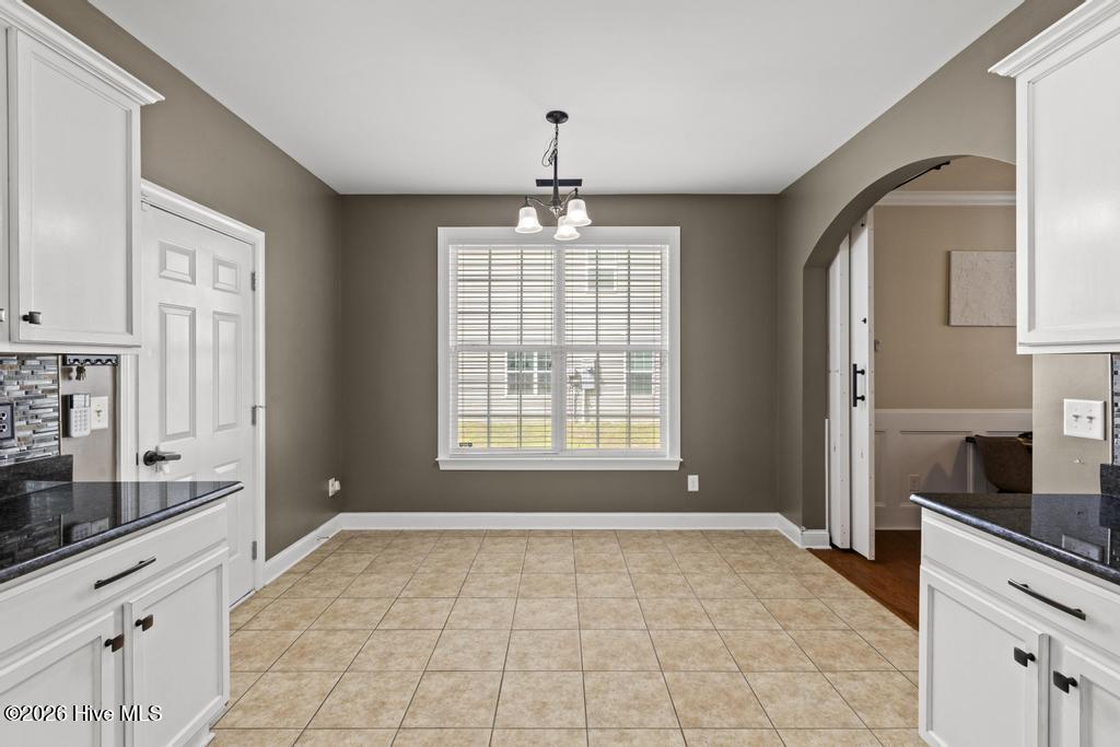 100565258 | Photo 14