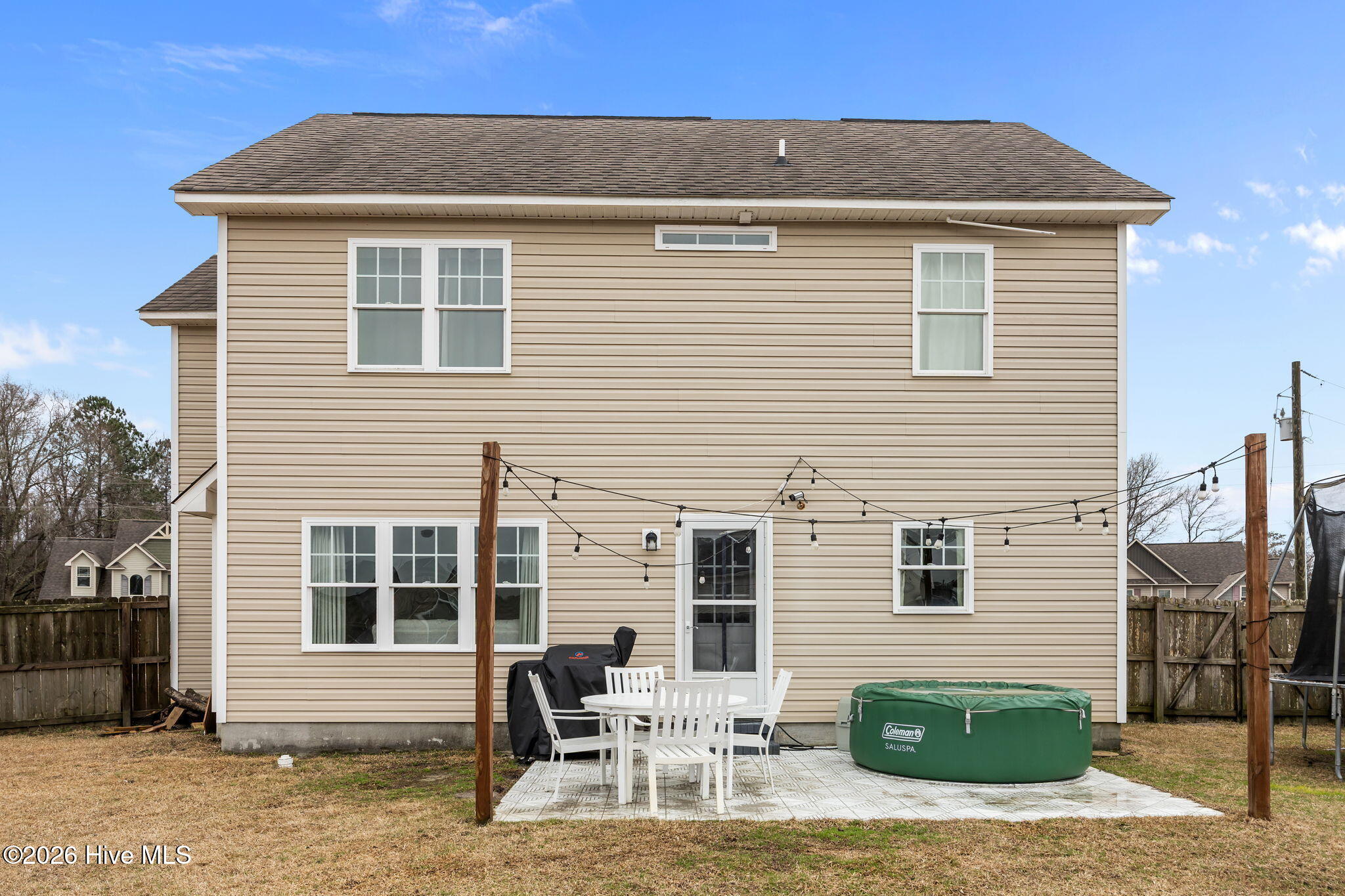 100558609 | Photo 33