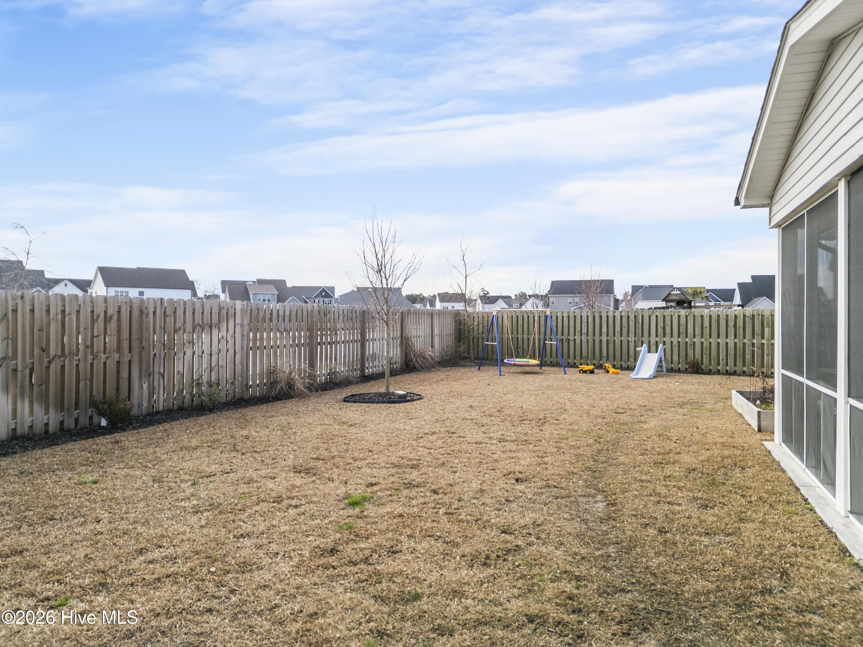 100549659 | Photo 53