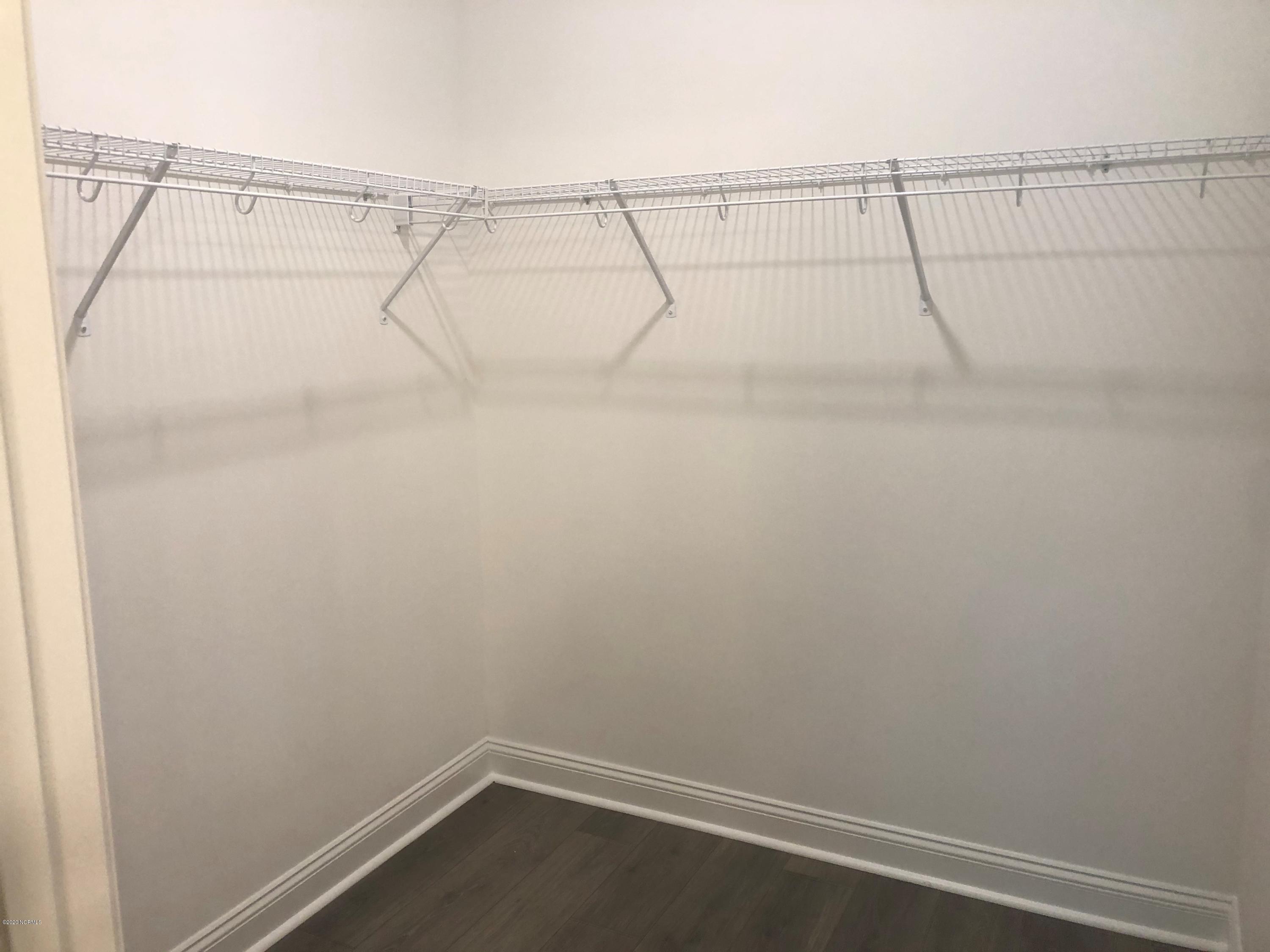 100551494 | Photo 14