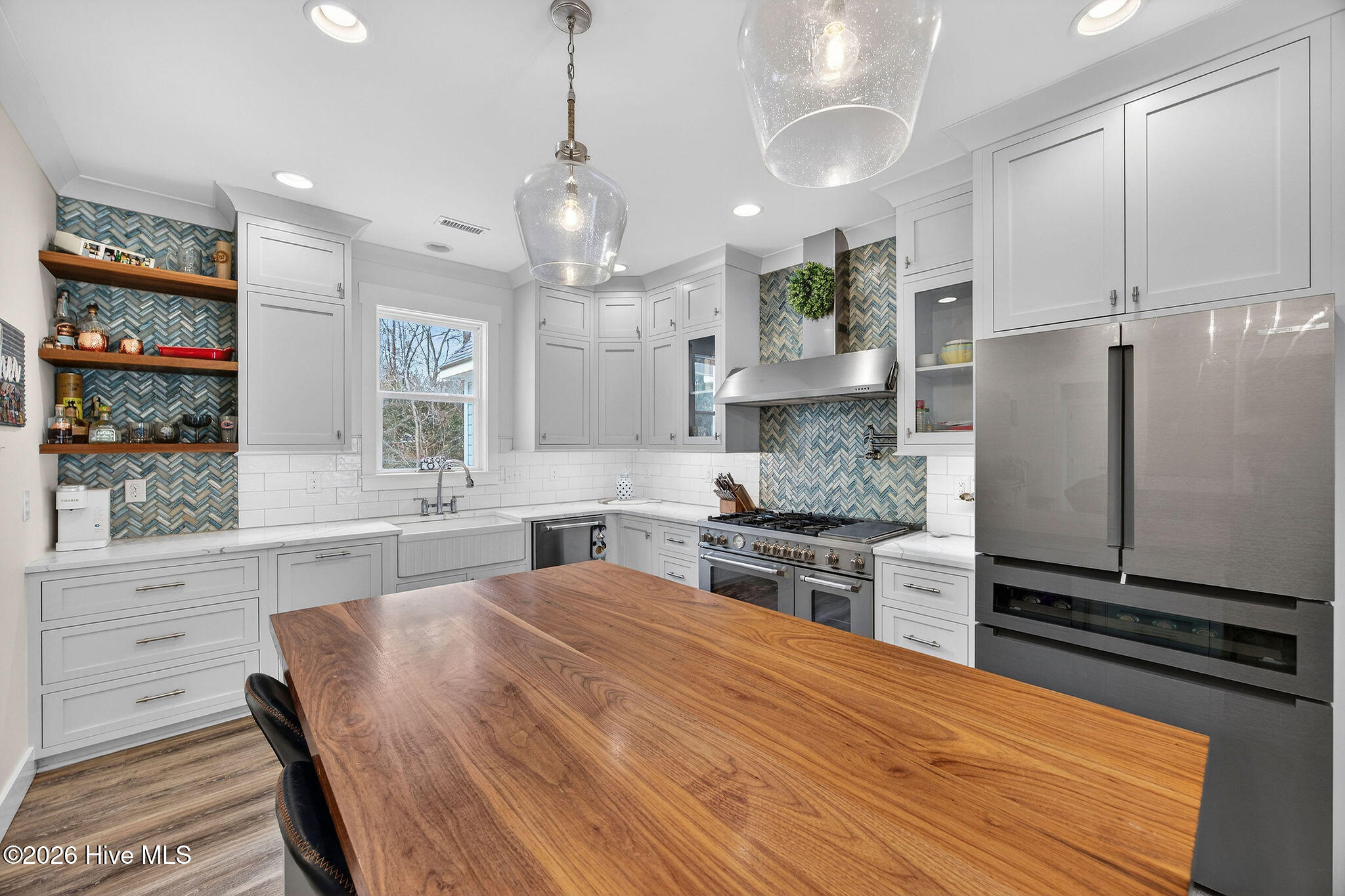 100555452 | Photo 13