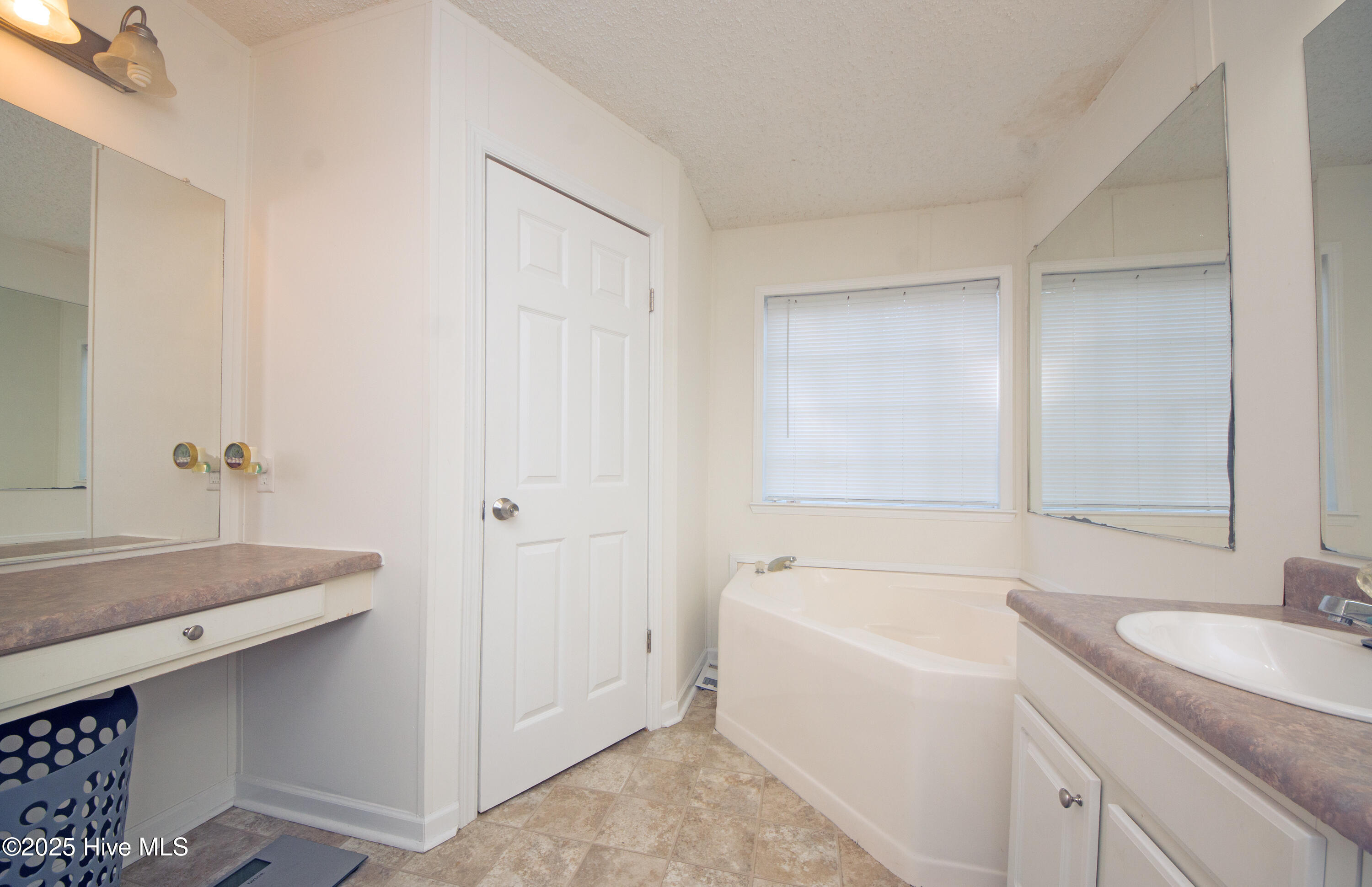 125 Magnolia Gardens Drive, Jacksonville, NC 28540 – photo 16: DSC03262