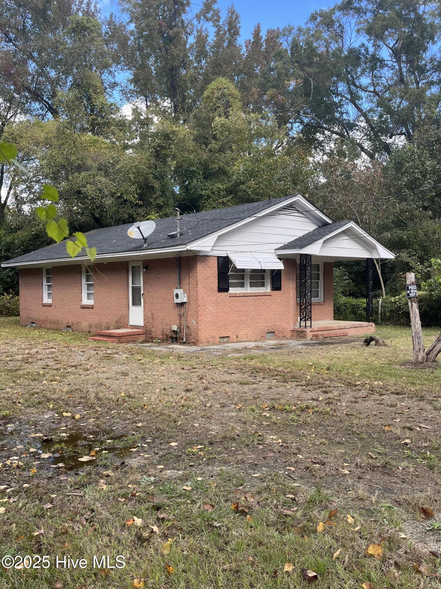 Homes for sale in Bennettsville, SC | 421 2nd Ave, Bennettsville, SC 29512 | MLS# 100539294