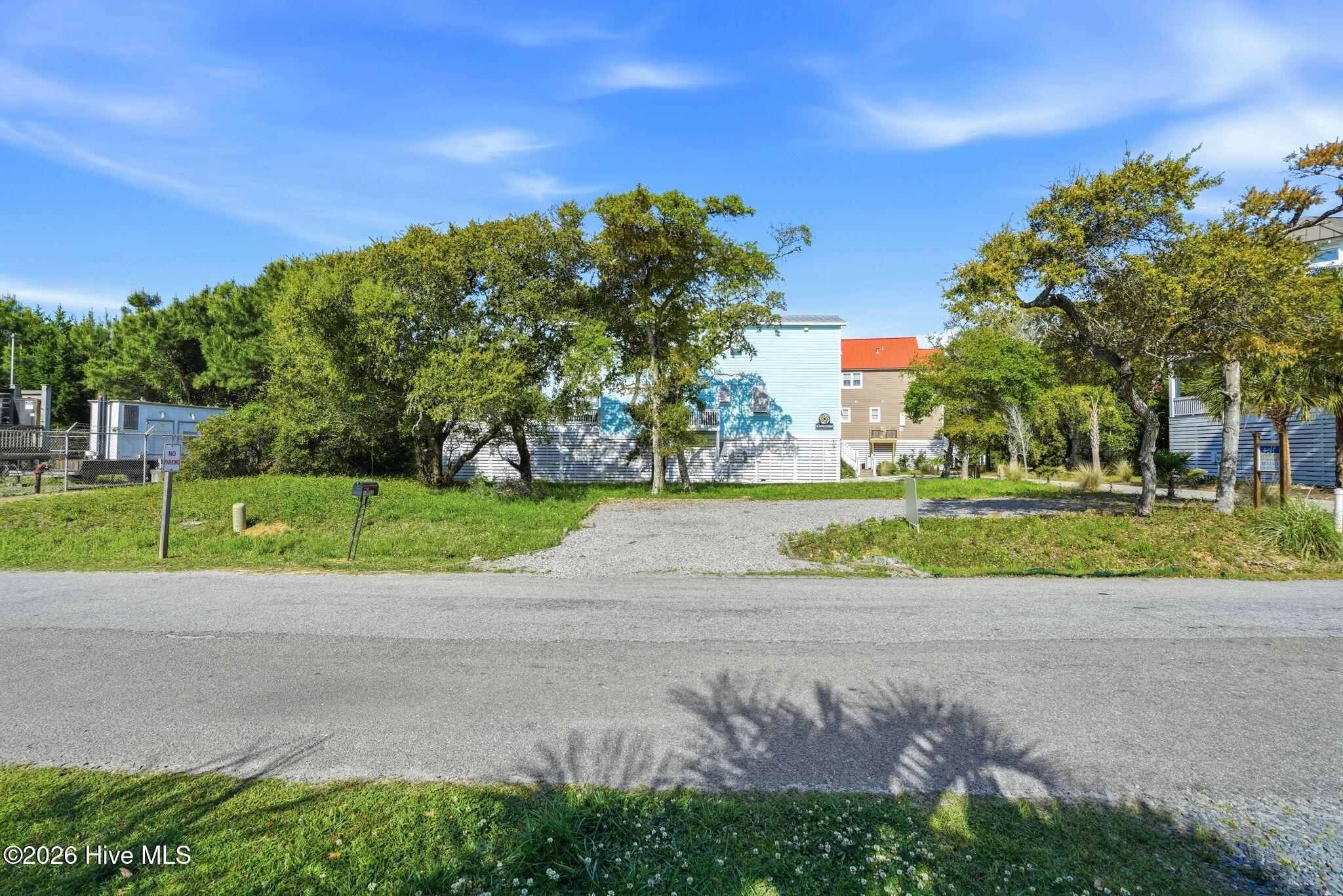 100565841 | Photo 16