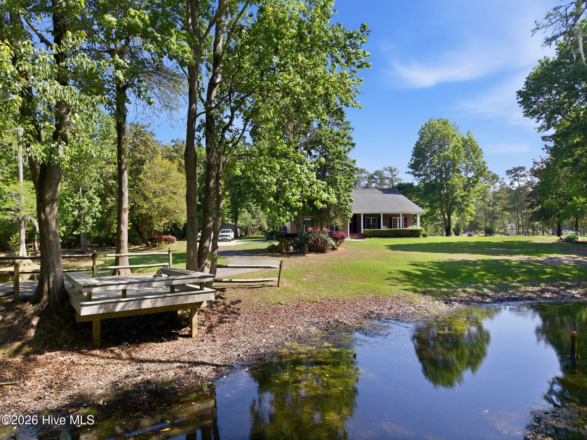 100570615 | Photo 63