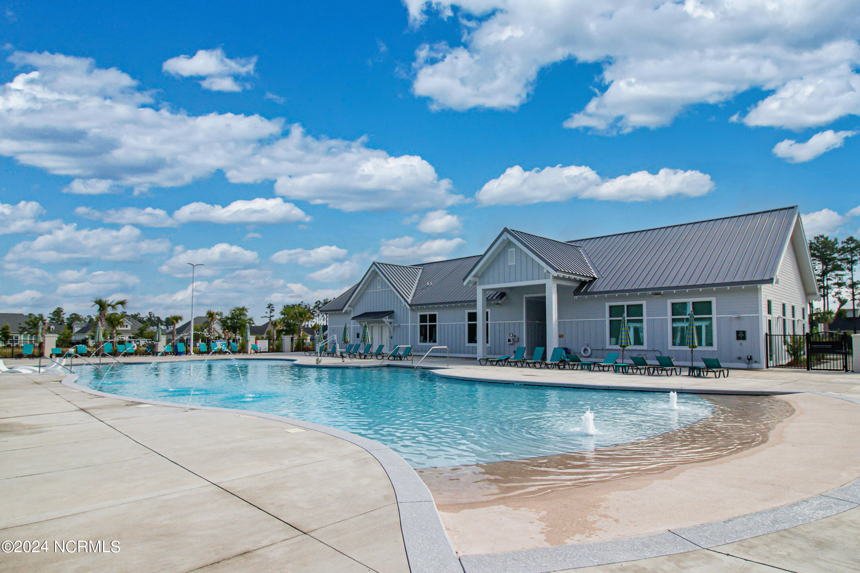 100540781 | Photo 19