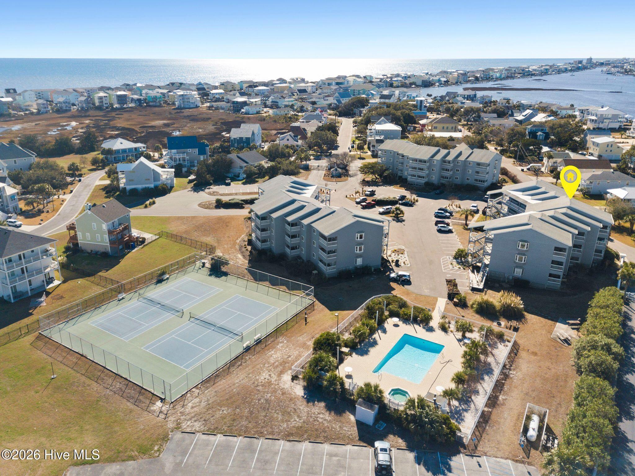 100554597 | Photo 41