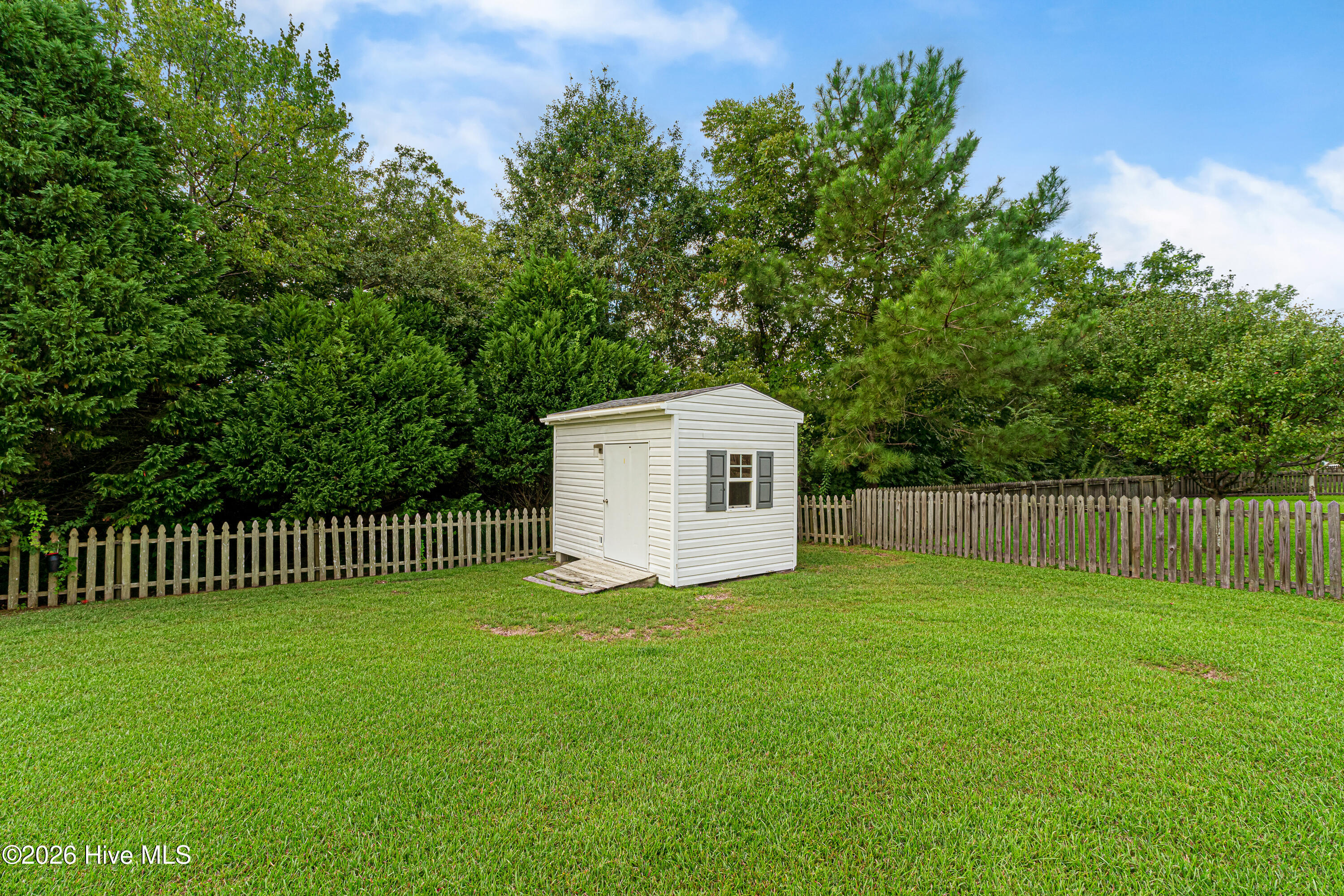 412 Waverly Court,Newport
