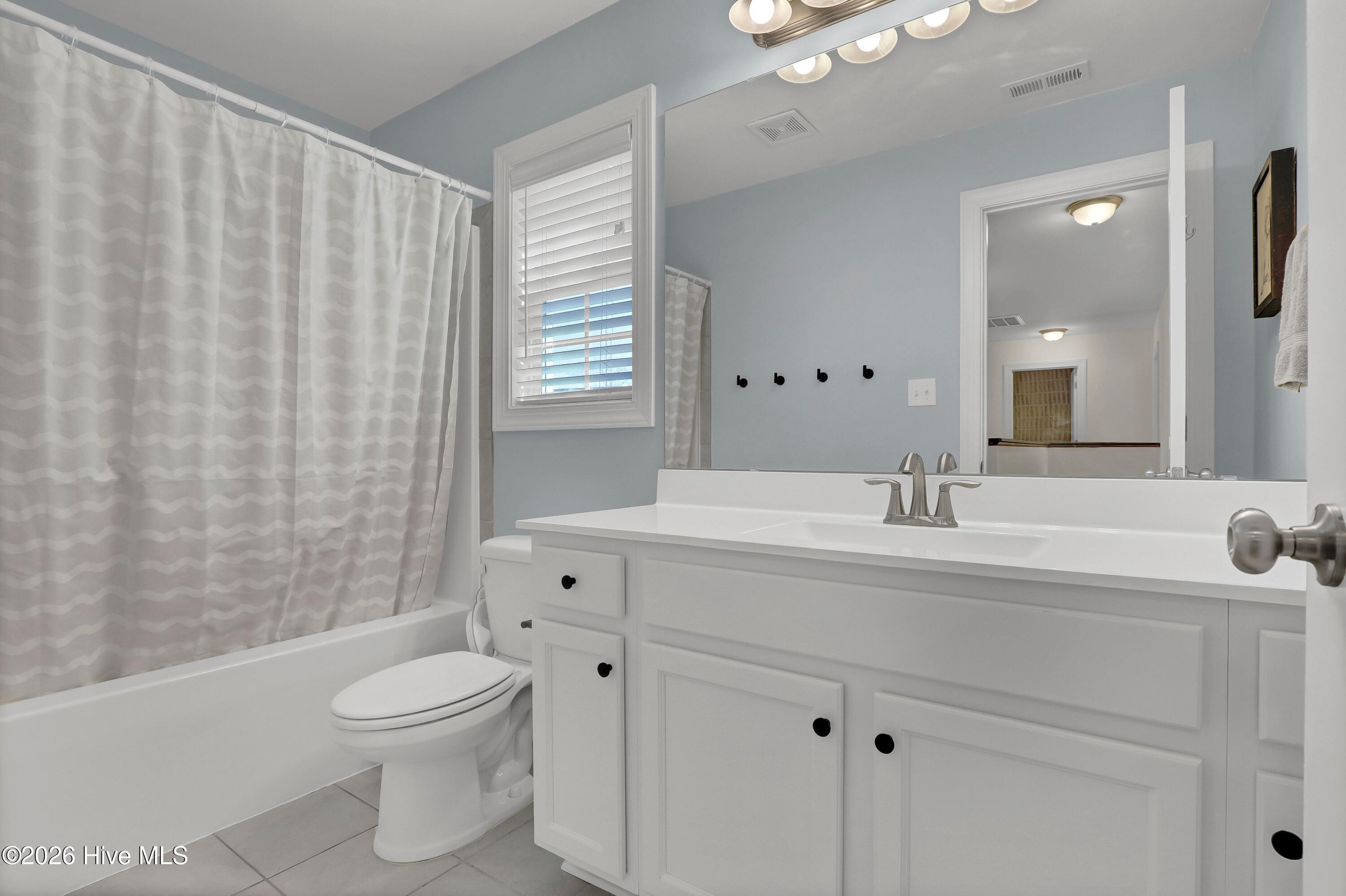 100557019 | Photo 33