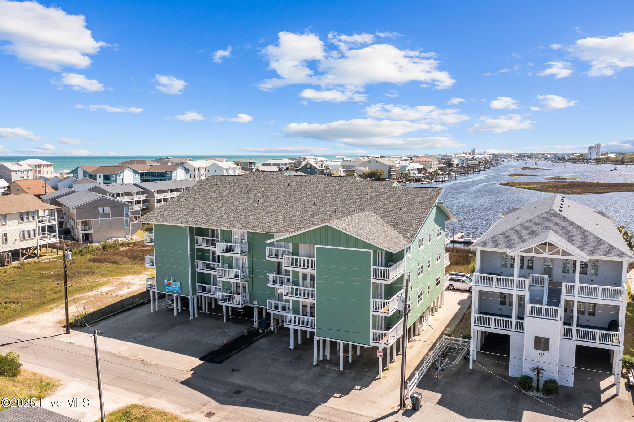 111 Florida Avenue UNIT Apt 3, Carolina Beach, NC, 28428