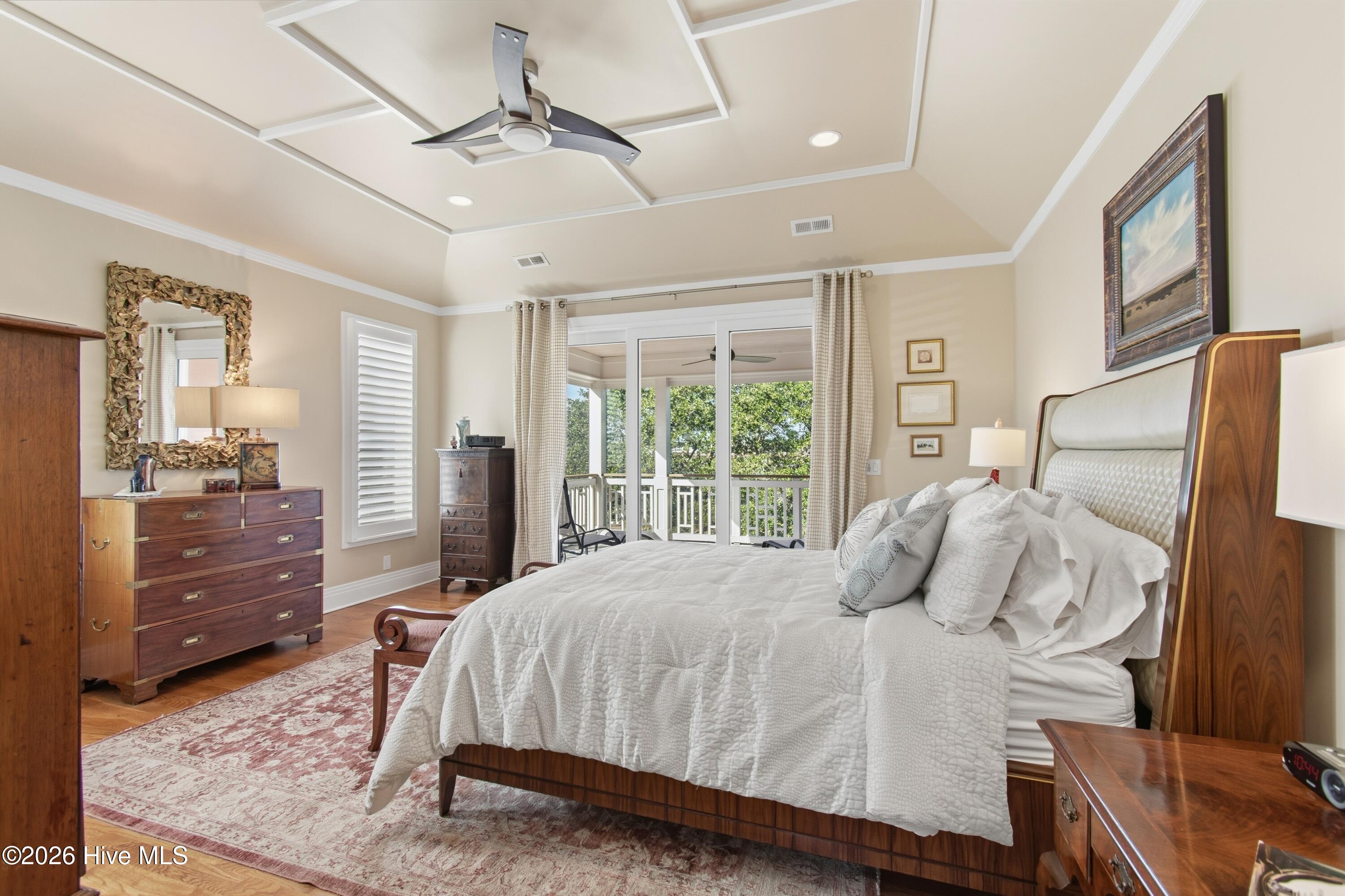 100549658 | Photo 29