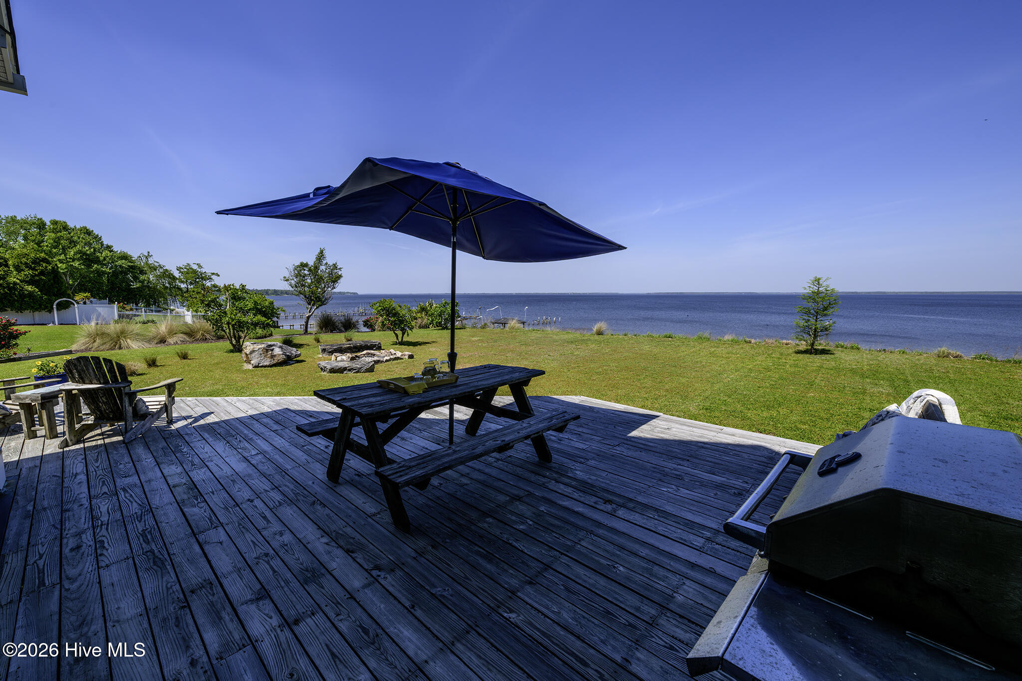 Room to Grill and Chill