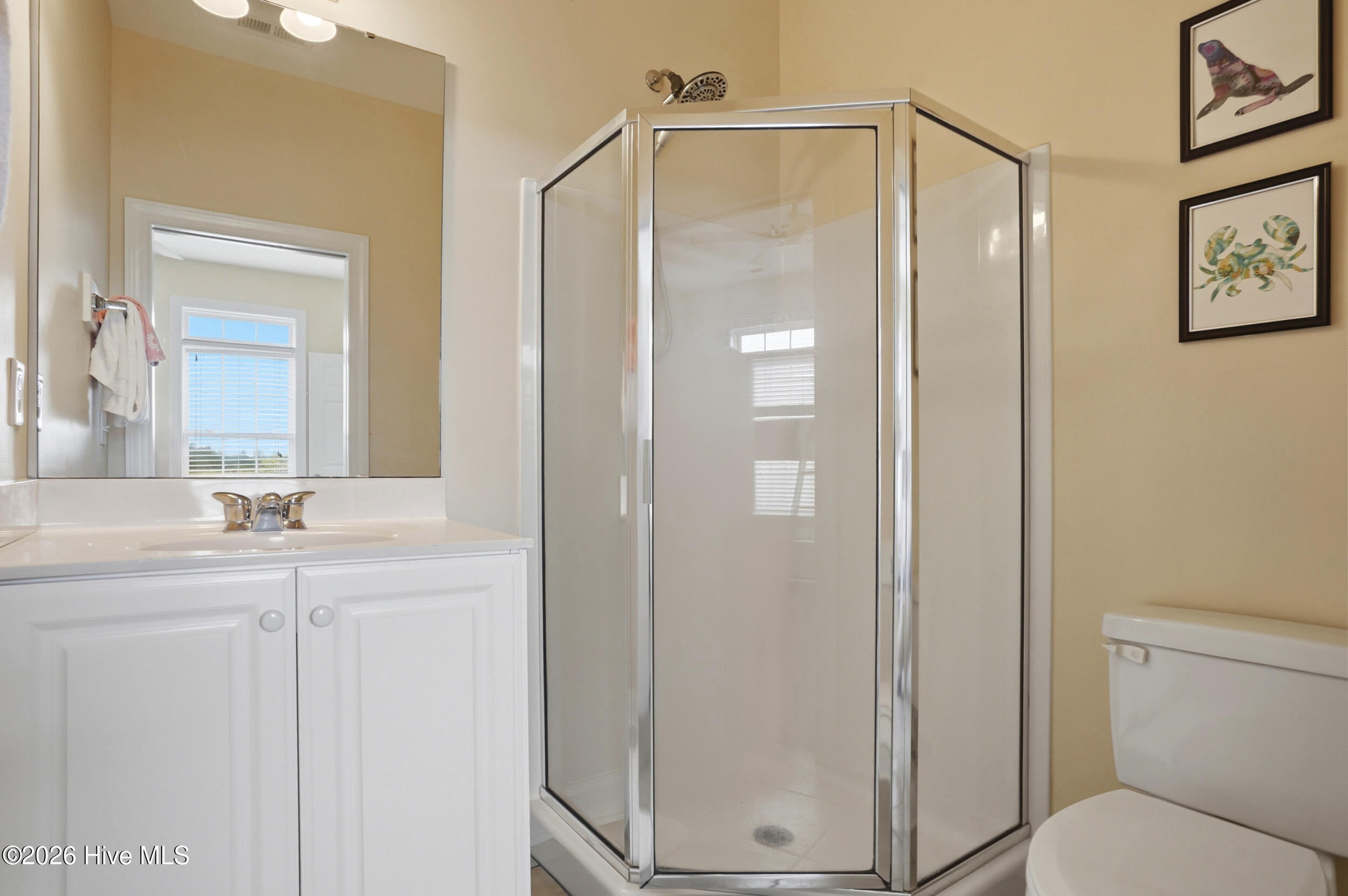 100566063 | Photo 36