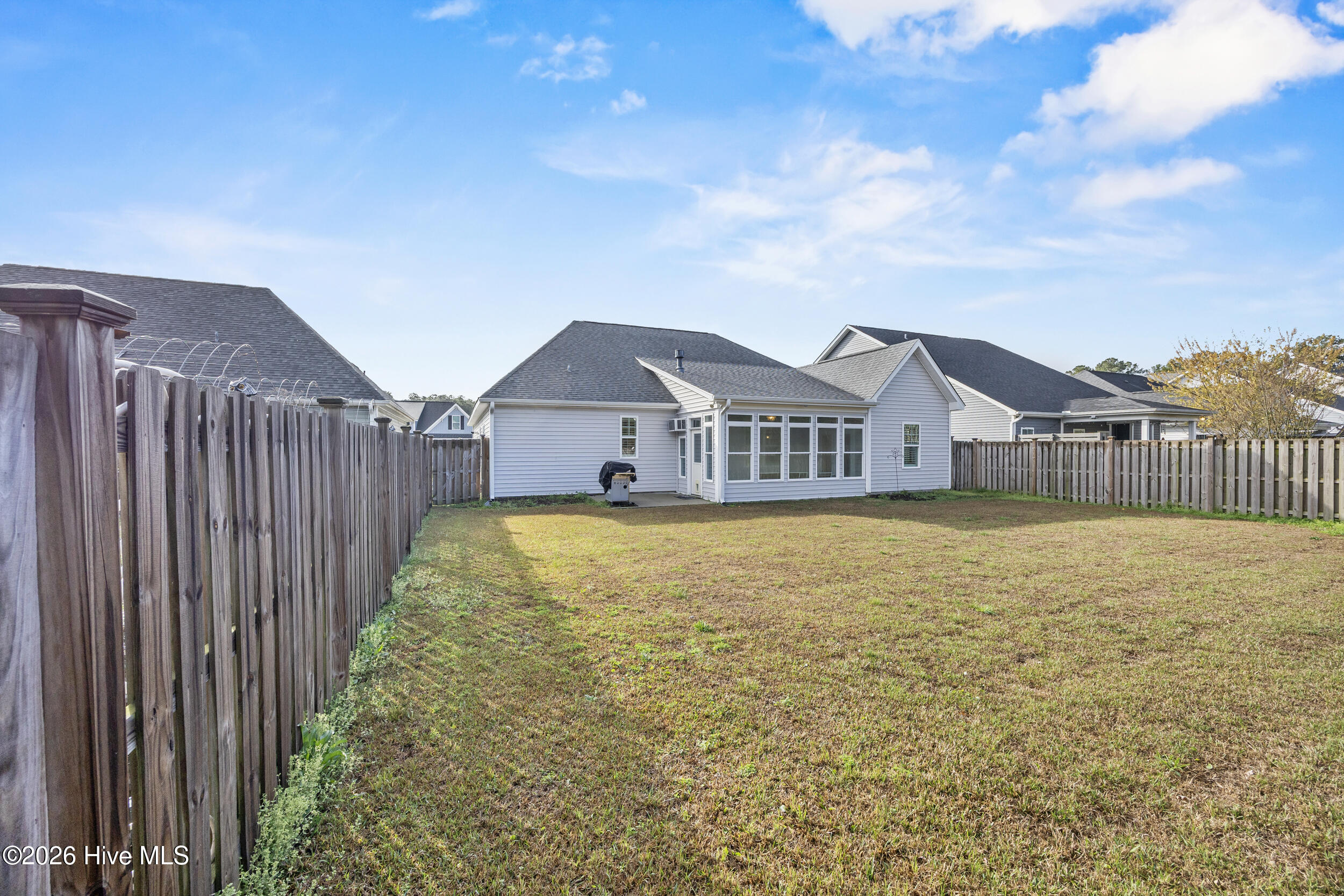 100559295 | Photo 39