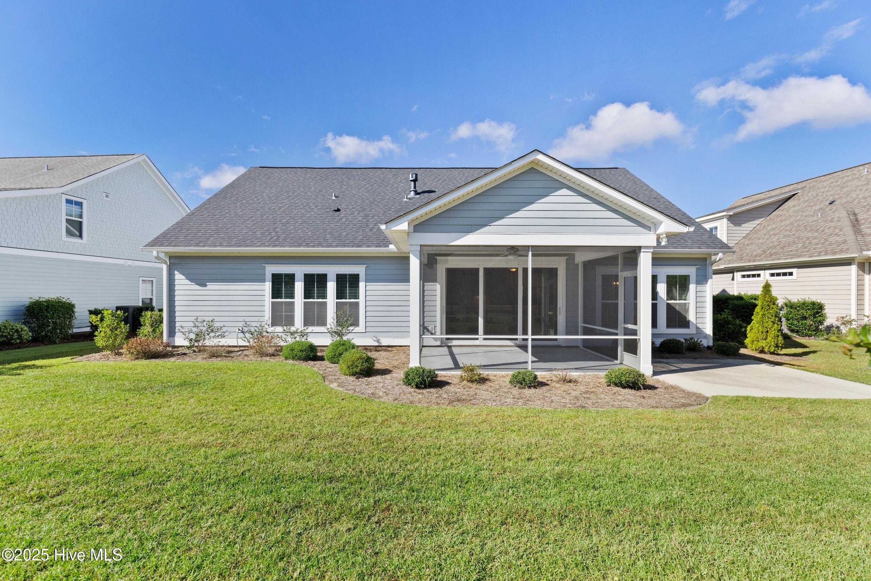 100531261 | Photo 70