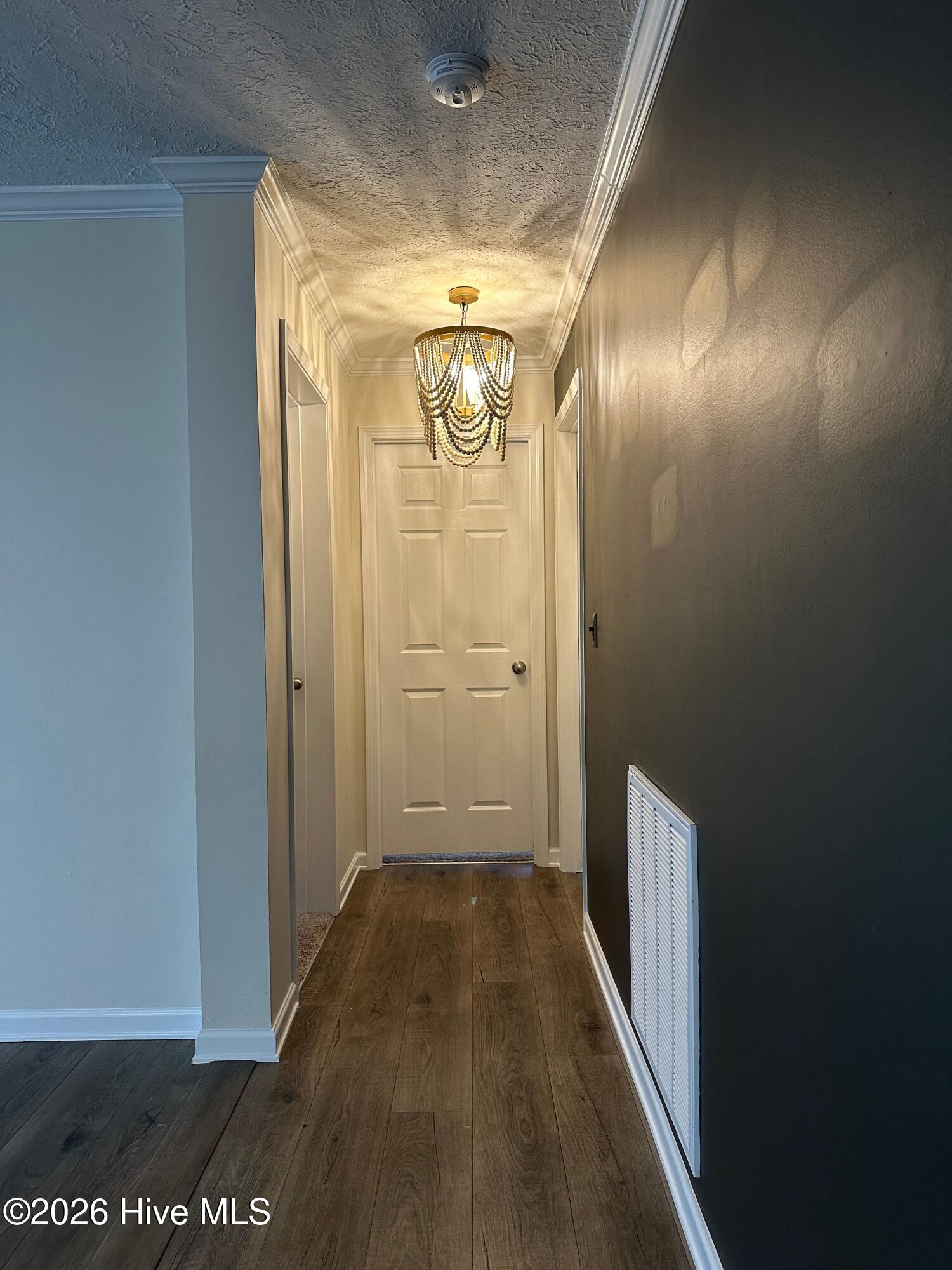 100550398 | Photo 23