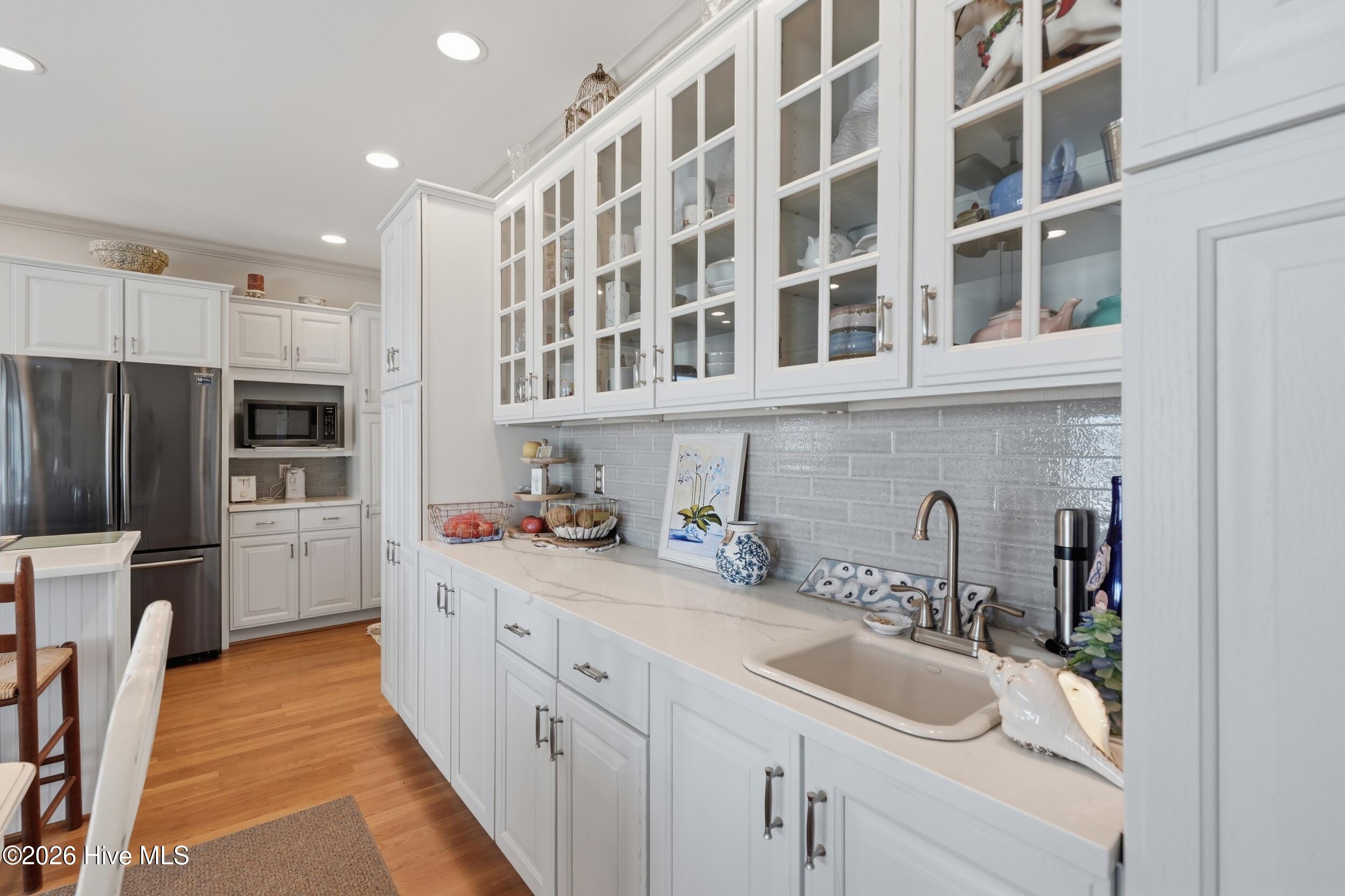 100561994 | Photo 25