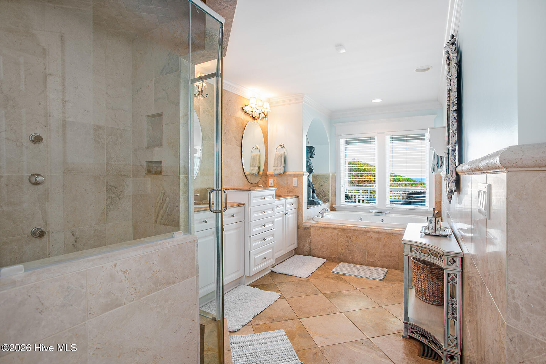 100559523 | Photo 40