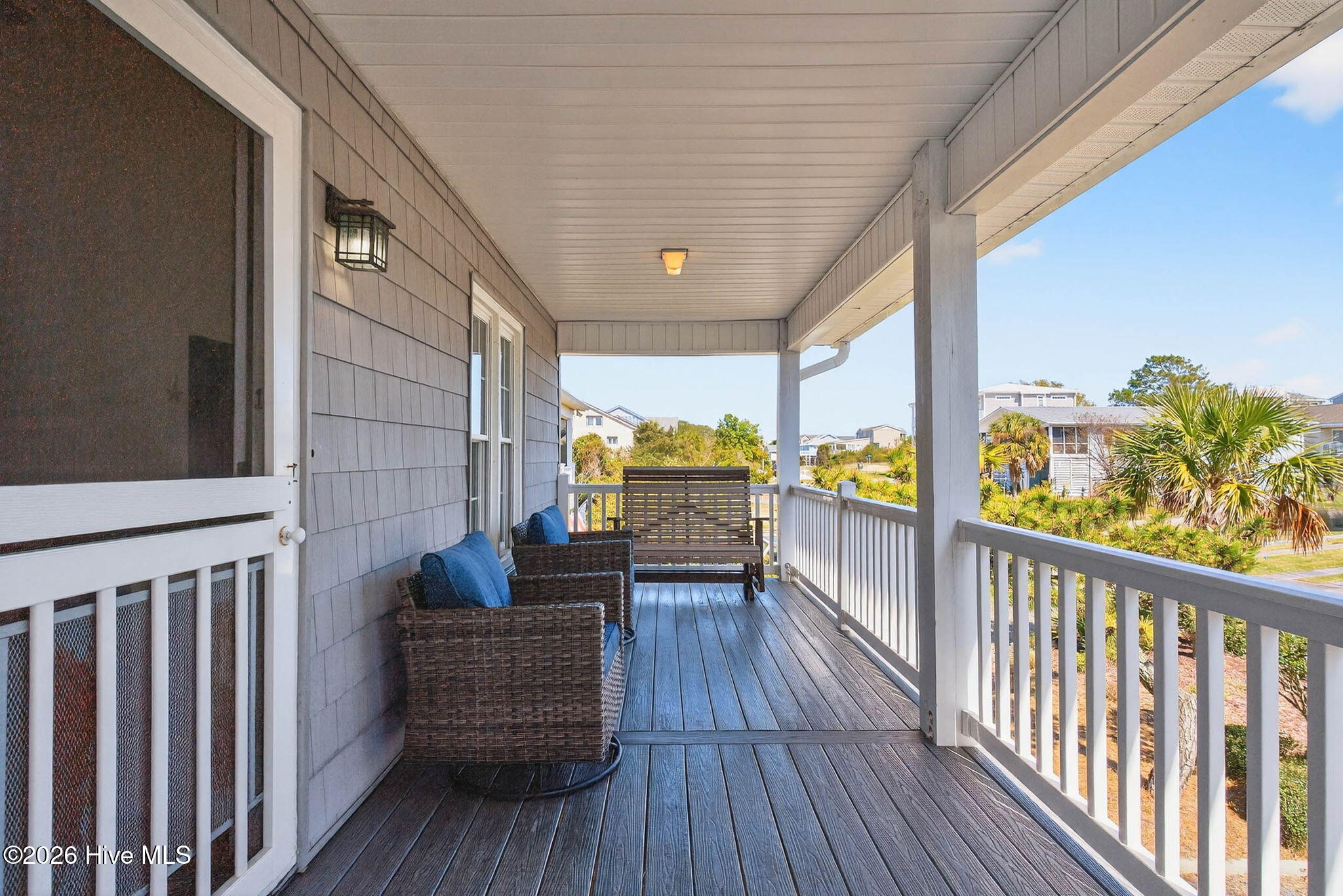 100564703 | Photo 18