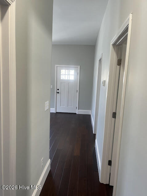 100561680 | Photo 11