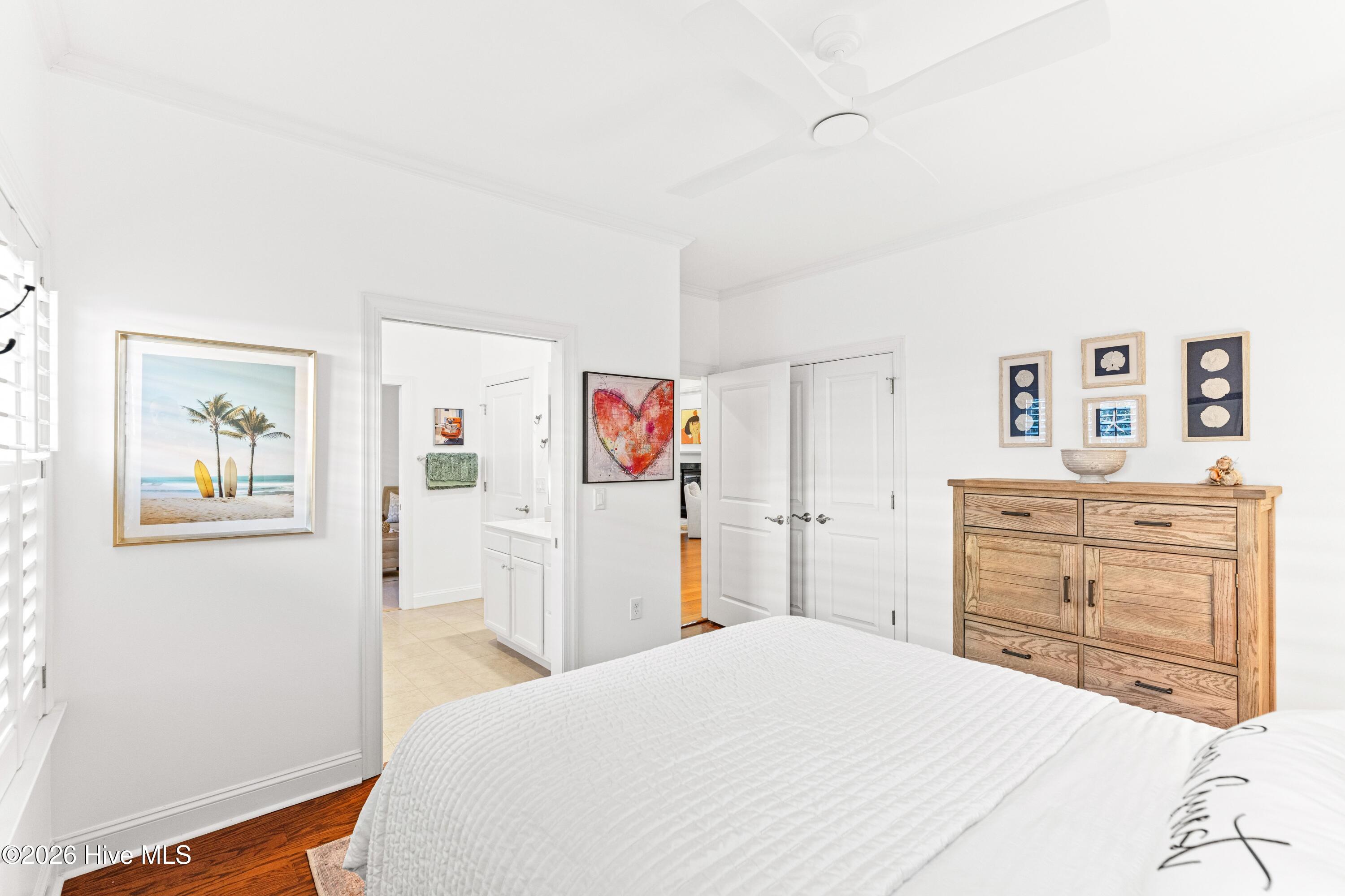 100552646 | Photo 30